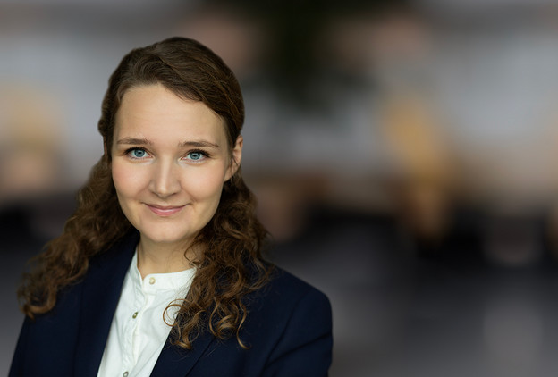 Cecilie Skou Bøllingtoft advokatfuldmægtig hos Lundgrens Jyske Bank politianmeldt for groft bedrageri og bestikkelse. Bedrageri hvilket er blevet udført af Nicolai Hansen, Jeanett Kofoed-Hansen og med hjælp fra Casper Dam Olsen, Anette Kirkeby og Morten Ulrik Gade og Philip Baruch fra Lund Elmer Sandager advokater, der har hjulpet med eller stået bag økonomisk kriminalitet, Jyske Bank har efterfølgende bestukket Lundgrens advokater til ikke at fremlægge klientens svindel sag mod Jysk Bank. Hvis Jyske Bank ikke vil beskrives som bedrageriske og for at stå bag svindel mod bankens kunder så ring til mig +4522227713 Jyske Bank A/S kender mine beviser og tør derfor ikke beskylde mig for at krænke nogle af de mange kriminelle medarbejdere i Jyske Bank, det eneste Jyske Bank har turdet var den 1. Februar 2019. Hvor Lund Elmer Sandager advokater ved et bestyrelsesmedlem fra Jyske Bank, skrive til deres medvirken og korrupte Lundgrens advokater ved Dan Terkildsen, og dette gør Jyske Bank bag min ryg, hvor den advokat Philip Baruch der gentagende gange har løjet over for retten, har skrevet til Lundgrens advokater med beskyldning for at jeg har begået straffelovens overtrædelser. Jyske Bank er gentagende gange, i mails og på video blevet opfordret til at advokatbistand, måske Henrik Høpner der er ekspert i straffelovens bestemmelser vil hjælpe, jeg har også opfordret Jyske Bank til at kontakte politiet, hvis ikke Jyske Bank har lavet hverken bedrageri eller dokumentfalsk, og ej heller har brugt bestikkelse, vanhjemmel, udnyttelse, misbrug af fuldmagt, mandatsvig og den slags ting, min opfordring til Jyske Bank er at de fortæller mig det, eller at Anders Christian Dam anmoder politiet om at efterforske Jyske Bank for bedrageri. De korrupte Lundgrens advokater vil have 232.000 dkk for ikke at fremlægge klientens svindelsag mod Jyske Bank, og for at skjule og tilbageholder flere processkrifter for klienten, samt for at skjule at Jyske Bank A/S bestak Lundgrens advokater ved returkommission i en opgave om rådgivning som Niels Gram-Hanssen udførte, herefter stod 7 ansatte i Lundgrens advokater som inhabile i selskabets sag mod Jyske Bank, de medarbejdere som Lundgrens ved Dan Terkildsen sætter på sagen mod Jyske Bank er følgende. Mette Marie Nielsen der i dag ansat i Danske Bank A/S. Emil Hald Wendelbo Vinstrøm der er ansat i Rambøll A/S. Derudover har også advokat Sebastian Lysholm Nielsen, Jens Grunnet-Nilsson, Karoline Stampe Eriksen og Pernille Hellesøe været over sagen mod Jyske Bank, ingen har hjulpet klienten med noget. Hvis der er nogle som mener de har rettelser, så i blevet opfordret flere gange til at svare på beskyldningerne, men sandheden er jo nogle gange svær at komme uden om. Beskyldninger mod Jyske Bank der alle er skrevet af selskabets ejer til CEO Anders Christian Dam, og bankdirektørerne som Niels Erik Jakobsen, Per Skovhus eller Peter Schleidt, som kan spørger ejeren Carsten Storbjerg Skaarup om ikke at hænge Jyske Bank A/S koncernen ud som en kriminel organisation, det kræver kun dialog, selskabet der ikke kan bekæmpe korruptionen i Danmark, kan kun gøre opmærksom på problemet, som selv ansatte i Danmarks Nationalbank har sagt er en skandale. I så fald Jyske Bank eller måske Rödstenen advokater vil påstå at selskabets ejer lyver, er Jyske Bank og deres kriminelle medvirkende allerede gentagne gange blevet fremlagt muligheden for at kontakte politiet, og der bede om en efterforskning af de fremlagte oplysninger, hverken Morten Ulrik Gade eller Martin Skovsted-Nielsen der er Juridisk Direktør i Jyske Bank, eller koncernchefen CEO Anders Christian Dam, eller koncernledelsen, Benny Laibach Pedersen, Birger Krøgh Nielsen, Bo Ancher Christensen, Carsten Tirsbæk Madsen, Erik Gadeberg, Erik Qvirin Hansen, Hanne Birgitte Møller, Jes Rosendal, Klaus Naur, Knud Nørbo, Lars Stensgaard Mørch, Lars Waalen Sandberg, Martin Skovsted-Nielsen, Peer Roer Pedersen, Rune Møller, Søren Skyum Elbert, Jens Rahbek, Me Sophie Christensen, Christian Wordenskjold B. Andreasen, Dorthe Kirkeby, Torbjörn Egerdal, tør stille spørgsmålstegn til beviserne. Vedtægter som Højesteretsdommer Kurt Rasmussen fra domstolsstyrelsen sammen med advokater som Birgitte Frølund fra Horten advokater. / Jens Steen Jensen fra Kromann Reumert advokater. selskabet har ved ejeren 16-02-2023. skrevet til ledelsen i Kromann Reumert og forespørger Kromann Reumert, om advokatfirmaet ved ledelsen er enig med Jens Steen Jensens holdninger, advokaterne har ikke svaret, hvilket viser at Kromann Reumert advokater som selskab er enige, med også Jurist Rikke Skadhauge Seerup Krogsgaard tidl. Forbrugerklagenævnet, nu Lægemiddelstyrelsen. og Henrik Hyltoft fra Dansk erhverv der har afgjort en lovreglen, som blot skal stadfæstes i Folketinget, således de er glædende for alle samfundets borger, der måtte have brug for en advokat. Som en direkte følge af de illoyale Lundgrens handlinger der har hjulpet Jyske bank med at lave bedrageri. :-) Ønsker du nogle udskrifter af klage 5. juni 2020. dokumenter eller af advokatnævnets afgørelse 30 juni 2021. så kan i skrive til banknyt@gmail.com mærk. Ønsker at se følgende dokumentation Advokatnævnet har lavet denne beslutning for at dække over korruption i Danmark, og for at dække over Jyske Banks forbrydelser, hvilket er sket som led i nepotisme, kammerateri og sker gennem staten og myndigheder samt partnere for at beskytte statens egne økonomiske interesser i Jyske Bank, og som igen sker på bekostning af retssikkerheden, og fratagelse af danskernes egen ret til at bestemme over deres egen sag eller sager. Jyske Bank skjuler bankens bedrageri, hvilket er udført i forening og derfor er kaldet for organiseret kriminalitet. Find the corrupt Lundgren lawyers here. Lundgrens Advokatpartnerselskab Tuborg Boulevard 12 DK-2900 Hellerup info@lundgrens.dk +45 3525 2535 Lundgrens advokater er korrupte, efter Jyske Bank har bestukket Lundgrens advokater til ikke at fremlægge klients svig påstande mod Jyske Bank, du finder de Lundgrens advokater i Regus Management ejendomme. Mød det korrupte Lundgrens på Tuborg Boulevard 12. 2900 Hellerup. Remember now. A false or corrupt lawyer is a threat to the Danish legal community. :-) Her er de advokat etiske regler som Lundgrens advokater arbejder efter, tør du bruge Lundgrens advokater, tør du stole på Lundgrens advokater, som mener. Det er ikke en overtrædelse af god advokatskik: At det alene er advokaterne, der bestemmer hvad en klient må få fremlagt af påstande og anbringer. Det er ikke en overtrædelse af god advokatskik: At det alene er advokaterne, som bestemmer hvilket beviser en klient må få fremlagt til klientens påstande og anbringer. Det er ikke en overtrædelse af god advokatskik: At advokaten ændrer i klientens påstand, hvis en klient påstår noget er u-sandt, falsk, eller ugyldig, så må advokaten gerne ændre klientens påstand til det modsatte. Det er ikke en overtrædelse af god advokatskik: At advokater ikke svare på klientens henvendelser. Det er ikke en overtrædelse af god advokatskik: At advokater ikke dele sagsøgers processkrifter med klienten. Det er ikke en overtrædelse af god advokatskik: At advokater ikke dele sagsøgtes processkrifter med klienten. Det er ikke en overtrædelse af god advokatskik: At advokater ikke deler alle retsbøger med klienten. Det er ikke en overtrædelse af god advokatskik: At advokater ikke udleverer klienten kopi af alle retsbøger, selv om klienten anmoder advokaten om det. Det er ikke en overtrædelse af god advokatskik: At advokater ikke udleverer klienten kopi af alle retsbøger, selv om klienten anmoder både advokaten, men også domstolen om det. “Hvilket skete ved at anmode domstolen om aktindsigt i sin sag mod Jyske Bank A/S da Lundgrens advokater ikke ville udlevere klienten kopi af alle retsbøger og processkrifter.” Det er ikke en overtrædelse af god advokatskik: At selv om advokater har bekræftet mundtligt, ”eller med optagelse” overfor deres klienter, at disse advokater ikke fremlægger noget for retten, uden klienten er helt enig med advokaten, selv om advokater mod instruks, efterfølgende fremlægge påstande, der ikke er sammenligneligt med klientens påstande. Det er ikke en overtrædelse af god advokatskik: At advokater ændrer i klientens anbringender, selv om klienten har skrevet til advokaten, du må intet fremlægge for domstolen, uden at jeg ”klienten” har godkendt det. Det er ikke en overtrædelse af god advokatskik: At advokater ændrer klientens anbringender, også uden at oplyse klienten noget om det, altså advokater behøver ikke at dele noget af det som advokaten fremlægger med klienten. Det er ikke en overtrædelse af god advokatskik: At advokater indkalder andre vidner end dem klienten har sagt, også uden at oplyse klienten noget om det. Det er ikke en overtrædelse af god advokatskik: At advokater fjerne klientens vidner, også uden at oplyse klienten noget om det. Det er ikke en overtrædelse af god advokatskik: At advokater laver litrerings rod, ved fremlæggelse af bilag, og så efterfølgende beskylder klienten for det. Det er ikke en overtrædelse af god advokatskik: At advokater vildleder klienten. Det er ikke en overtrædelse af god advokatskik: At advokater skriver ydelser på en klient, så som taxaregninger på en klient, selv om det ikke vedrører klienten. Det er ikke en overtrædelse af god advokatskik: At advokater ikke svare klienten på spørgsmål der omhandler spørgsmål, hvorvidt andre advokater fra samme advokatkontoret, måtte have arbejder for den samme virksomhed, som klientens advokaten er ansat til at fremlægge en svig og falsk sag imod. Det er ikke en overtrædelse af god advokatskik: At advokater ikke svare deres klienter på spørgsmål, og som advokaten bagefter tager honorar / betaling for ikke at svare på det deres klienter spørger om. Det er ikke en overtrædelse af god advokatskik: At advokater skjuler overfor deres klienter, når retten har skrevet til advokaten at retten vil se bort fra klientens egne fremlagte skriftlige vidneforklaringer, med klientens påstande og bilag som understøtter klientens forklaring, hvilket klienten selv sendte til retten, efter advokaten desværre glemte at fremlægge klientens påstande for retten. Det er ikke en overtrædelse af god advokatskik: At en advokat opfordrer en klient til at fortsætte med at udføre handlinger, som modpartens advokat i en sag, har skrevet til klientens advokat er strafbar handling. Det er ikke en overtrædelse af god advokatskik: At en advokat tilbageholder breve for klienten, hvori klienten beskyldes for at begå strafbar handling, eftersom advokater ikke behøver oplyse klienten om at klienten, beskyldes for at for at overtræde straffeloven. Det er ikke en overtrædelse af god advokatskik: At bryde tavshedspligten ved i retsforhold, ikke at skjule mailadresser som er sendt BBC. og som klienten naturligt ønsker skjult. Hilsen Jyske Bank bilen som den konservative Dan Terkildsen elsker Jyske Bank bilen.