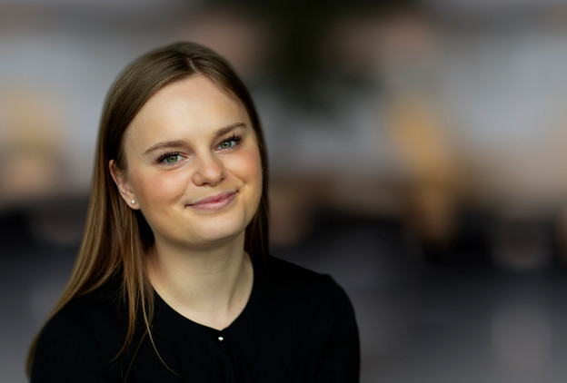 Legal Trainee hos Lundgrens Elisabeth Bekke Kjær Jyske Bank politianmeldt for groft bedrageri og bestikkelse. Bedrageri hvilket er blevet udført af Nicolai Hansen, Jeanett Kofoed-Hansen og med hjælp fra Casper Dam Olsen, Anette Kirkeby og Morten Ulrik Gade og Philip Baruch fra Lund Elmer Sandager advokater, der har hjulpet med eller stået bag økonomisk kriminalitet, Jyske Bank har efterfølgende bestukket Lundgrens advokater til ikke at fremlægge klientens svindel sag mod Jysk Bank. Hvis Jyske Bank ikke vil beskrives som bedrageriske og for at stå bag svindel mod bankens kunder så ring til mig +4522227713 Jyske Bank A/S kender mine beviser og tør derfor ikke beskylde mig for at krænke nogle af de mange kriminelle medarbejdere i Jyske Bank, det eneste Jyske Bank har turdet var den 1. Februar 2019. Hvor Lund Elmer Sandager advokater ved et bestyrelsesmedlem fra Jyske Bank, skrive til deres medvirken og korrupte Lundgrens advokater ved Dan Terkildsen, og dette gør Jyske Bank bag min ryg, hvor den advokat Philip Baruch der gentagende gange har løjet over for retten, har skrevet til Lundgrens advokater med beskyldning for at jeg har begået straffelovens overtrædelser. Jyske Bank er gentagende gange, i mails og på video blevet opfordret til at advokatbistand, måske Henrik Høpner der er ekspert i straffelovens bestemmelser vil hjælpe, jeg har også opfordret Jyske Bank til at kontakte politiet, hvis ikke Jyske Bank har lavet hverken bedrageri eller dokumentfalsk, og ej heller har brugt bestikkelse, vanhjemmel, udnyttelse, misbrug af fuldmagt, mandatsvig og den slags ting, min opfordring til Jyske Bank er at de fortæller mig det, eller at Anders Christian Dam anmoder politiet om at efterforske Jyske Bank for bedrageri. De korrupte Lundgrens advokater vil have 232.000 dkk for ikke at fremlægge klientens svindelsag mod Jyske Bank, og for at skjule og tilbageholder flere processkrifter for klienten, samt for at skjule at Jyske Bank A/S bestak Lundgrens advokater ved returkommission i en opgave om rådgivning som Niels Gram-Hanssen udførte, herefter stod 7 ansatte i Lundgrens advokater som inhabile i selskabets sag mod Jyske Bank, de medarbejdere som Lundgrens ved Dan Terkildsen sætter på sagen mod Jyske Bank er følgende. Mette Marie Nielsen der i dag ansat i Danske Bank A/S. Emil Hald Wendelbo Vinstrøm der er ansat i Rambøll A/S. Derudover har også advokat Sebastian Lysholm Nielsen, Jens Grunnet-Nilsson, Karoline Stampe Eriksen og Pernille Hellesøe været over sagen mod Jyske Bank, ingen har hjulpet klienten med noget.  Hvis der er nogle som mener de har rettelser, så i blevet opfordret flere gange til at svare på beskyldningerne, men sandheden er jo nogle gange svær at komme uden om.  Beskyldninger mod Jyske Bank der alle er skrevet af selskabets ejer til CEO Anders Christian Dam, og bankdirektørerne som Niels Erik Jakobsen, Per Skovhus eller Peter Schleidt, som kan spørger ejeren Carsten Storbjerg Skaarup om ikke at hænge Jyske Bank A/S koncernen ud som en kriminel organisation, det kræver kun dialog, selskabet der ikke kan bekæmpe korruptionen i Danmark, kan kun gøre opmærksom på problemet, som selv ansatte i Danmarks Nationalbank har sagt er en skandale. I så fald Jyske Bank eller måske Rödstenen advokater vil påstå at selskabets ejer lyver, er Jyske Bank og deres kriminelle medvirkende allerede gentagne gange blevet fremlagt muligheden for at kontakte politiet, og der bede om en efterforskning af de fremlagte oplysninger, hverken Morten Ulrik Gade eller Martin Skovsted-Nielsen der er Juridisk Direktør i Jyske Bank, eller koncernchefen CEO Anders Christian Dam, eller koncernledelsen, Benny Laibach Pedersen, Birger Krøgh Nielsen, Bo Ancher Christensen, Carsten Tirsbæk Madsen, Erik Gadeberg, Erik Qvirin Hansen, Hanne Birgitte Møller, Jes Rosendal, Klaus Naur, Knud Nørbo, Lars Stensgaard Mørch, Lars Waalen Sandberg, Martin Skovsted-Nielsen, Peer Roer Pedersen, Rune Møller, Søren Skyum Elbert, Jens Rahbek, Me Sophie Christensen, Christian Wordenskjold B. Andreasen, Dorthe Kirkeby, Torbjörn Egerdal, tør stille spørgsmålstegn til beviserne. Vedtægter som Højesteretsdommer Kurt Rasmussen fra domstolsstyrelsen sammen med advokater som Birgitte Frølund fra Horten advokater. / Jens Steen Jensen fra Kromann Reumert advokater. selskabet har ved ejeren 16-02-2023. skrevet til ledelsen i Kromann Reumert og forespørger Kromann Reumert, om advokatfirmaet ved ledelsen er enig med Jens Steen Jensens holdninger, advokaterne har ikke svaret, hvilket viser at Kromann Reumert advokater som selskab er enige, med også Jurist Rikke Skadhauge Seerup Krogsgaard tidl. Forbrugerklagenævnet, nu Lægemiddelstyrelsen. og Henrik Hyltoft fra Dansk erhverv der har afgjort en lovreglen, som blot skal stadfæstes i Folketinget, således de er glædende for alle samfundets borger, der måtte have brug for en advokat.  Som en direkte følge af de illoyale Lundgrens handlinger der har hjulpet Jyske bank med at lave bedrageri. :-) Ønsker du nogle udskrifter af klage 5. juni 2020. dokumenter eller af advokatnævnets afgørelse 30 juni 2021. så kan i skrive til banknyt@gmail.com mærk. Ønsker at se følgende dokumentation    Advokatnævnet har lavet denne beslutning for at dække over korruption i Danmark, og for at dække over Jyske Banks forbrydelser, hvilket er sket som led i nepotisme, kammerateri og sker gennem staten og myndigheder samt partnere for at beskytte statens egne økonomiske interesser i Jyske Bank, og som igen sker på bekostning af retssikkerheden, og fratagelse af danskernes egen ret til at bestemme over deres egen sag eller sager. Jyske Bank skjuler bankens bedrageri, hvilket er udført i forening og derfor er kaldet for organiseret kriminalitet. Find the corrupt Lundgren lawyers here. Lundgrens Advokatpartnerselskab Tuborg Boulevard 12 DK-2900 Hellerup info@lundgrens.dk +45 3525 2535 Lundgrens advokater er korrupte, efter Jyske Bank har bestukket Lundgrens advokater til ikke at fremlægge klients svig påstande mod Jyske Bank, du finder de Lundgrens advokater i Regus Management ejendomme. Mød det korrupte Lundgrens på Tuborg Boulevard 12. 2900 Hellerup. Remember now. A false or corrupt lawyer is a threat to the Danish legal community. :-) Her er de advokat etiske regler som Lundgrens advokater arbejder efter, tør du bruge Lundgrens advokater, tør du stole på Lundgrens advokater, som mener.  Det er ikke en overtrædelse af god advokatskik: At det alene er advokaterne, der bestemmer hvad en klient må få fremlagt af påstande og anbringer. Det er ikke en overtrædelse af god advokatskik: At det alene er advokaterne, som bestemmer hvilket beviser en klient må få fremlagt til klientens påstande og anbringer. Det er ikke en overtrædelse af god advokatskik: At advokaten ændrer i klientens påstand, hvis en klient påstår noget er u-sandt, falsk, eller ugyldig, så må advokaten gerne ændre klientens påstand til det modsatte. Det er ikke en overtrædelse af god advokatskik: At advokater ikke svare på klientens henvendelser. Det er ikke en overtrædelse af god advokatskik: At advokater ikke dele sagsøgers processkrifter med klienten. Det er ikke en overtrædelse af god advokatskik: At advokater ikke dele sagsøgtes processkrifter med klienten. Det er ikke en overtrædelse af god advokatskik: At advokater ikke deler alle retsbøger med klienten. Det er ikke en overtrædelse af god advokatskik: At advokater ikke udleverer klienten kopi af alle retsbøger, selv om klienten anmoder advokaten om det. Det er ikke en overtrædelse af god advokatskik: At advokater ikke udleverer klienten kopi af alle retsbøger, selv om klienten anmoder både advokaten, men også domstolen om det. “Hvilket skete ved at anmode domstolen om aktindsigt i sin sag mod Jyske Bank A/S da Lundgrens advokater ikke ville udlevere klienten kopi af alle retsbøger og processkrifter.” Det er ikke en overtrædelse af god advokatskik: At selv om advokater har bekræftet mundtligt, ”eller med optagelse” overfor deres klienter, at disse advokater ikke fremlægger noget for retten, uden klienten er helt enig med advokaten, selv om advokater mod instruks, efterfølgende fremlægge påstande, der ikke er sammenligneligt med klientens påstande. Det er ikke en overtrædelse af god advokatskik: At advokater ændrer i klientens anbringender, selv om klienten har skrevet til advokaten, du må intet fremlægge for domstolen, uden at jeg ”klienten” har godkendt det. Det er ikke en overtrædelse af god advokatskik: At advokater ændrer klientens anbringender, også uden at oplyse klienten noget om det, altså advokater behøver ikke at dele noget af det som advokaten fremlægger med klienten. Det er ikke en overtrædelse af god advokatskik: At advokater indkalder andre vidner end dem klienten har sagt, også uden at oplyse klienten noget om det. Det er ikke en overtrædelse af god advokatskik: At advokater fjerne klientens vidner, også uden at oplyse klienten noget om det. Det er ikke en overtrædelse af god advokatskik: At advokater laver litrerings rod, ved fremlæggelse af bilag, og så efterfølgende beskylder klienten for det. Det er ikke en overtrædelse af god advokatskik: At advokater vildleder klienten. Det er ikke en overtrædelse af god advokatskik: At advokater skriver ydelser på en klient, så som taxaregninger på en klient, selv om det ikke vedrører klienten. Det er ikke en overtrædelse af god advokatskik: At advokater ikke svare klienten på spørgsmål der omhandler spørgsmål, hvorvidt andre advokater fra samme advokatkontoret, måtte have arbejder for den samme virksomhed, som klientens advokaten er ansat til at fremlægge en svig og falsk sag imod. Det er ikke en overtrædelse af god advokatskik: At advokater ikke svare deres klienter på spørgsmål, og som advokaten bagefter tager honorar / betaling for ikke at svare på det deres klienter spørger om. Det er ikke en overtrædelse af god advokatskik: At advokater skjuler overfor deres klienter, når retten har skrevet til advokaten at retten vil se bort fra klientens egne fremlagte skriftlige vidneforklaringer, med klientens påstande og bilag som understøtter klientens forklaring, hvilket klienten selv sendte til retten, efter advokaten desværre glemte at fremlægge klientens påstande for retten. Det er ikke en overtrædelse af god advokatskik: At en advokat opfordrer en klient til at fortsætte med at udføre handlinger, som modpartens advokat i en sag, har skrevet til klientens advokat er strafbar handling. Det er ikke en overtrædelse af god advokatskik: At en advokat tilbageholder breve for klienten, hvori klienten beskyldes for at begå strafbar handling, eftersom advokater ikke behøver oplyse klienten om at klienten, beskyldes for at for at overtræde straffeloven. Det er ikke en overtrædelse af god advokatskik: At bryde tavshedspligten ved i retsforhold, ikke at skjule mailadresser som er sendt BBC. og som klienten naturligt ønsker skjult. Hilsen Jyske Bank bilen som den konservative Dan Terkildsen elsker Jyske Bank bilen.