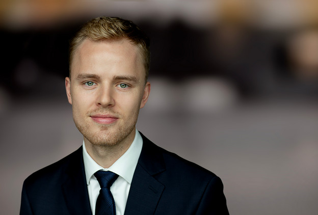 Frederik Anker Nielsen fuldmægtig hos Lundgrens Jyske Bank politianmeldt for groft bedrageri og bestikkelse. Bedrageri hvilket er blevet udført af Nicolai Hansen, Jeanett Kofoed-Hansen og med hjælp fra Casper Dam Olsen, Anette Kirkeby og Morten Ulrik Gade og Philip Baruch fra Lund Elmer Sandager advokater, der har hjulpet med eller stået bag økonomisk kriminalitet, Jyske Bank har efterfølgende bestukket Lundgrens advokater til ikke at fremlægge klientens svindel sag mod Jysk Bank. Hvis Jyske Bank ikke vil beskrives som bedrageriske og for at stå bag svindel mod bankens kunder så ring til mig +4522227713 Jyske Bank A/S kender mine beviser og tør derfor ikke beskylde mig for at krænke nogle af de mange kriminelle medarbejdere i Jyske Bank, det eneste Jyske Bank har turdet var den 1. Februar 2019. Hvor Lund Elmer Sandager advokater ved et bestyrelsesmedlem fra Jyske Bank, skrive til deres medvirken og korrupte Lundgrens advokater ved Dan Terkildsen, og dette gør Jyske Bank bag min ryg, hvor den advokat Philip Baruch der gentagende gange har løjet over for retten, har skrevet til Lundgrens advokater med beskyldning for at jeg har begået straffelovens overtrædelser. Jyske Bank er gentagende gange, i mails og på video blevet opfordret til at advokatbistand, måske Henrik Høpner der er ekspert i straffelovens bestemmelser vil hjælpe, jeg har også opfordret Jyske Bank til at kontakte politiet, hvis ikke Jyske Bank har lavet hverken bedrageri eller dokumentfalsk, og ej heller har brugt bestikkelse, vanhjemmel, udnyttelse, misbrug af fuldmagt, mandatsvig og den slags ting, min opfordring til Jyske Bank er at de fortæller mig det, eller at Anders Christian Dam anmoder politiet om at efterforske Jyske Bank for bedrageri. De korrupte Lundgrens advokater vil have 232.000 dkk for ikke at fremlægge klientens svindelsag mod Jyske Bank, og for at skjule og tilbageholder flere processkrifter for klienten, samt for at skjule at Jyske Bank A/S bestak Lundgrens advokater ved returkommission i en opgave om rådgivning som Niels Gram-Hanssen udførte, herefter stod 7 ansatte i Lundgrens advokater som inhabile i selskabets sag mod Jyske Bank, de medarbejdere som Lundgrens ved Dan Terkildsen sætter på sagen mod Jyske Bank er følgende. Mette Marie Nielsen der i dag ansat i Danske Bank A/S. Emil Hald Wendelbo Vinstrøm der er ansat i Rambøll A/S. Derudover har også advokat Sebastian Lysholm Nielsen, Jens Grunnet-Nilsson, Karoline Stampe Eriksen og Pernille Hellesøe været over sagen mod Jyske Bank, ingen har hjulpet klienten med noget. Hvis der er nogle som mener de har rettelser, så i blevet opfordret flere gange til at svare på beskyldningerne, men sandheden er jo nogle gange svær at komme uden om. Beskyldninger mod Jyske Bank der alle er skrevet af selskabets ejer til CEO Anders Christian Dam, og bankdirektørerne som Niels Erik Jakobsen, Per Skovhus eller Peter Schleidt, som kan spørger ejeren Carsten Storbjerg Skaarup om ikke at hænge Jyske Bank A/S koncernen ud som en kriminel organisation, det kræver kun dialog, selskabet der ikke kan bekæmpe korruptionen i Danmark, kan kun gøre opmærksom på problemet, som selv ansatte i Danmarks Nationalbank har sagt er en skandale. I så fald Jyske Bank eller måske Rödstenen advokater vil påstå at selskabets ejer lyver, er Jyske Bank og deres kriminelle medvirkende allerede gentagne gange blevet fremlagt muligheden for at kontakte politiet, og der bede om en efterforskning af de fremlagte oplysninger, hverken Morten Ulrik Gade eller Martin Skovsted-Nielsen der er Juridisk Direktør i Jyske Bank, eller koncernchefen CEO Anders Christian Dam, eller koncernledelsen, Benny Laibach Pedersen, Birger Krøgh Nielsen, Bo Ancher Christensen, Carsten Tirsbæk Madsen, Erik Gadeberg, Erik Qvirin Hansen, Hanne Birgitte Møller, Jes Rosendal, Klaus Naur, Knud Nørbo, Lars Stensgaard Mørch, Lars Waalen Sandberg, Martin Skovsted-Nielsen, Peer Roer Pedersen, Rune Møller, Søren Skyum Elbert, Jens Rahbek, Me Sophie Christensen, Christian Wordenskjold B. Andreasen, Dorthe Kirkeby, Torbjörn Egerdal, tør stille spørgsmålstegn til beviserne. Vedtægter som Højesteretsdommer Kurt Rasmussen fra domstolsstyrelsen sammen med advokater som Birgitte Frølund fra Horten advokater. / Jens Steen Jensen fra Kromann Reumert advokater. selskabet har ved ejeren 16-02-2023. skrevet til ledelsen i Kromann Reumert og forespørger Kromann Reumert, om advokatfirmaet ved ledelsen er enig med Jens Steen Jensens holdninger, advokaterne har ikke svaret, hvilket viser at Kromann Reumert advokater som selskab er enige, med også Jurist Rikke Skadhauge Seerup Krogsgaard tidl. Forbrugerklagenævnet, nu Lægemiddelstyrelsen. og Henrik Hyltoft fra Dansk erhverv der har afgjort en lovreglen, som blot skal stadfæstes i Folketinget, således de er glædende for alle samfundets borger, der måtte have brug for en advokat. Som en direkte følge af de illoyale Lundgrens handlinger der har hjulpet Jyske bank med at lave bedrageri. :-) Ønsker du nogle udskrifter af klage 5. juni 2020. dokumenter eller af advokatnævnets afgørelse 30 juni 2021. så kan i skrive til banknyt@gmail.com mærk. Ønsker at se følgende dokumentation Advokatnævnet har lavet denne beslutning for at dække over korruption i Danmark, og for at dække over Jyske Banks forbrydelser, hvilket er sket som led i nepotisme, kammerateri og sker gennem staten og myndigheder samt partnere for at beskytte statens egne økonomiske interesser i Jyske Bank, og som igen sker på bekostning af retssikkerheden, og fratagelse af danskernes egen ret til at bestemme over deres egen sag eller sager. Jyske Bank skjuler bankens bedrageri, hvilket er udført i forening og derfor er kaldet for organiseret kriminalitet. Find the corrupt Lundgren lawyers here. Lundgrens Advokatpartnerselskab Tuborg Boulevard 12 DK-2900 Hellerup info@lundgrens.dk +45 3525 2535 Lundgrens advokater er korrupte, efter Jyske Bank har bestukket Lundgrens advokater til ikke at fremlægge klients svig påstande mod Jyske Bank, du finder de Lundgrens advokater i Regus Management ejendomme. Mød det korrupte Lundgrens på Tuborg Boulevard 12. 2900 Hellerup. Remember now. A false or corrupt lawyer is a threat to the Danish legal community. :-) Her er de advokat etiske regler som Lundgrens advokater arbejder efter, tør du bruge Lundgrens advokater, tør du stole på Lundgrens advokater, som mener. Det er ikke en overtrædelse af god advokatskik: At det alene er advokaterne, der bestemmer hvad en klient må få fremlagt af påstande og anbringer. Det er ikke en overtrædelse af god advokatskik: At det alene er advokaterne, som bestemmer hvilket beviser en klient må få fremlagt til klientens påstande og anbringer. Det er ikke en overtrædelse af god advokatskik: At advokaten ændrer i klientens påstand, hvis en klient påstår noget er u-sandt, falsk, eller ugyldig, så må advokaten gerne ændre klientens påstand til det modsatte. Det er ikke en overtrædelse af god advokatskik: At advokater ikke svare på klientens henvendelser. Det er ikke en overtrædelse af god advokatskik: At advokater ikke dele sagsøgers processkrifter med klienten. Det er ikke en overtrædelse af god advokatskik: At advokater ikke dele sagsøgtes processkrifter med klienten. Det er ikke en overtrædelse af god advokatskik: At advokater ikke deler alle retsbøger med klienten. Det er ikke en overtrædelse af god advokatskik: At advokater ikke udleverer klienten kopi af alle retsbøger, selv om klienten anmoder advokaten om det. Det er ikke en overtrædelse af god advokatskik: At advokater ikke udleverer klienten kopi af alle retsbøger, selv om klienten anmoder både advokaten, men også domstolen om det. “Hvilket skete ved at anmode domstolen om aktindsigt i sin sag mod Jyske Bank A/S da Lundgrens advokater ikke ville udlevere klienten kopi af alle retsbøger og processkrifter.” Det er ikke en overtrædelse af god advokatskik: At selv om advokater har bekræftet mundtligt, ”eller med optagelse” overfor deres klienter, at disse advokater ikke fremlægger noget for retten, uden klienten er helt enig med advokaten, selv om advokater mod instruks, efterfølgende fremlægge påstande, der ikke er sammenligneligt med klientens påstande. Det er ikke en overtrædelse af god advokatskik: At advokater ændrer i klientens anbringender, selv om klienten har skrevet til advokaten, du må intet fremlægge for domstolen, uden at jeg ”klienten” har godkendt det. Det er ikke en overtrædelse af god advokatskik: At advokater ændrer klientens anbringender, også uden at oplyse klienten noget om det, altså advokater behøver ikke at dele noget af det som advokaten fremlægger med klienten. Det er ikke en overtrædelse af god advokatskik: At advokater indkalder andre vidner end dem klienten har sagt, også uden at oplyse klienten noget om det. Det er ikke en overtrædelse af god advokatskik: At advokater fjerne klientens vidner, også uden at oplyse klienten noget om det. Det er ikke en overtrædelse af god advokatskik: At advokater laver litrerings rod, ved fremlæggelse af bilag, og så efterfølgende beskylder klienten for det. Det er ikke en overtrædelse af god advokatskik: At advokater vildleder klienten. Det er ikke en overtrædelse af god advokatskik: At advokater skriver ydelser på en klient, så som taxaregninger på en klient, selv om det ikke vedrører klienten. Det er ikke en overtrædelse af god advokatskik: At advokater ikke svare klienten på spørgsmål der omhandler spørgsmål, hvorvidt andre advokater fra samme advokatkontoret, måtte have arbejder for den samme virksomhed, som klientens advokaten er ansat til at fremlægge en svig og falsk sag imod. Det er ikke en overtrædelse af god advokatskik: At advokater ikke svare deres klienter på spørgsmål, og som advokaten bagefter tager honorar / betaling for ikke at svare på det deres klienter spørger om. Det er ikke en overtrædelse af god advokatskik: At advokater skjuler overfor deres klienter, når retten har skrevet til advokaten at retten vil se bort fra klientens egne fremlagte skriftlige vidneforklaringer, med klientens påstande og bilag som understøtter klientens forklaring, hvilket klienten selv sendte til retten, efter advokaten desværre glemte at fremlægge klientens påstande for retten. Det er ikke en overtrædelse af god advokatskik: At en advokat opfordrer en klient til at fortsætte med at udføre handlinger, som modpartens advokat i en sag, har skrevet til klientens advokat er strafbar handling. Det er ikke en overtrædelse af god advokatskik: At en advokat tilbageholder breve for klienten, hvori klienten beskyldes for at begå strafbar handling, eftersom advokater ikke behøver oplyse klienten om at klienten, beskyldes for at for at overtræde straffeloven. Det er ikke en overtrædelse af god advokatskik: At bryde tavshedspligten ved i retsforhold, ikke at skjule mailadresser som er sendt BBC. og som klienten naturligt ønsker skjult. Hilsen Jyske Bank bilen som den konservative Dan Terkildsen elsker Jyske Bank bilen.