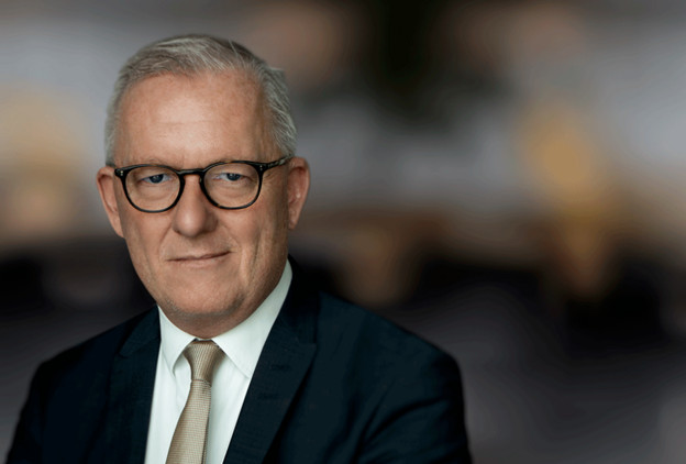 Advokat og partner hos Lundgrens Håkun Djurhuus Jyske Bank politianmeldt for groft bedrageri og bestikkelse. Bedrageri hvilket er blevet udført af Nicolai Hansen, Jeanett Kofoed-Hansen og med hjælp fra Casper Dam Olsen, Anette Kirkeby og Morten Ulrik Gade og Philip Baruch fra Lund Elmer Sandager advokater, der har hjulpet med eller stået bag økonomisk kriminalitet, Jyske Bank har efterfølgende bestukket Lundgrens advokater til ikke at fremlægge klientens svindel sag mod Jysk Bank. Hvis Jyske Bank ikke vil beskrives som bedrageriske og for at stå bag svindel mod bankens kunder så ring til mig +4522227713 Jyske Bank A/S kender mine beviser og tør derfor ikke beskylde mig for at krænke nogle af de mange kriminelle medarbejdere i Jyske Bank, det eneste Jyske Bank har turdet var den 1. Februar 2019. Hvor Lund Elmer Sandager advokater ved et bestyrelsesmedlem fra Jyske Bank, skrive til deres medvirken og korrupte Lundgrens advokater ved Dan Terkildsen, og dette gør Jyske Bank bag min ryg, hvor den advokat Philip Baruch der gentagende gange har løjet over for retten, har skrevet til Lundgrens advokater med beskyldning for at jeg har begået straffelovens overtrædelser. Jyske Bank er gentagende gange, i mails og på video blevet opfordret til at advokatbistand, måske Henrik Høpner der er ekspert i straffelovens bestemmelser vil hjælpe, jeg har også opfordret Jyske Bank til at kontakte politiet, hvis ikke Jyske Bank har lavet hverken bedrageri eller dokumentfalsk, og ej heller har brugt bestikkelse, vanhjemmel, udnyttelse, misbrug af fuldmagt, mandatsvig og den slags ting, min opfordring til Jyske Bank er at de fortæller mig det, eller at Anders Christian Dam anmoder politiet om at efterforske Jyske Bank for bedrageri. De korrupte Lundgrens advokater vil have 232.000 dkk for ikke at fremlægge klientens svindelsag mod Jyske Bank, og for at skjule og tilbageholder flere processkrifter for klienten, samt for at skjule at Jyske Bank A/S bestak Lundgrens advokater ved returkommission i en opgave om rådgivning som Niels Gram-Hanssen udførte, herefter stod 7 ansatte i Lundgrens advokater som inhabile i selskabets sag mod Jyske Bank, de medarbejdere som Lundgrens ved Dan Terkildsen sætter på sagen mod Jyske Bank er følgende. Mette Marie Nielsen der i dag ansat i Danske Bank A/S. Emil Hald Wendelbo Vinstrøm der er ansat i Rambøll A/S. Derudover har også advokat Sebastian Lysholm Nielsen, Jens Grunnet-Nilsson, Karoline Stampe Eriksen og Pernille Hellesøe været over sagen mod Jyske Bank, ingen har hjulpet klienten med noget. Hvis der er nogle som mener de har rettelser, så i blevet opfordret flere gange til at svare på beskyldningerne, men sandheden er jo nogle gange svær at komme uden om. Beskyldninger mod Jyske Bank der alle er skrevet af selskabets ejer til CEO Anders Christian Dam, og bankdirektørerne som Niels Erik Jakobsen, Per Skovhus eller Peter Schleidt, som kan spørger ejeren Carsten Storbjerg Skaarup om ikke at hænge Jyske Bank A/S koncernen ud som en kriminel organisation, det kræver kun dialog, selskabet der ikke kan bekæmpe korruptionen i Danmark, kan kun gøre opmærksom på problemet, som selv ansatte i Danmarks Nationalbank har sagt er en skandale. I så fald Jyske Bank eller måske Rödstenen advokater vil påstå at selskabets ejer lyver, er Jyske Bank og deres kriminelle medvirkende allerede gentagne gange blevet fremlagt muligheden for at kontakte politiet, og der bede om en efterforskning af de fremlagte oplysninger, hverken Morten Ulrik Gade eller Martin Skovsted-Nielsen der er Juridisk Direktør i Jyske Bank, eller koncernchefen CEO Anders Christian Dam, eller koncernledelsen, Benny Laibach Pedersen, Birger Krøgh Nielsen, Bo Ancher Christensen, Carsten Tirsbæk Madsen, Erik Gadeberg, Erik Qvirin Hansen, Hanne Birgitte Møller, Jes Rosendal, Klaus Naur, Knud Nørbo, Lars Stensgaard Mørch, Lars Waalen Sandberg, Martin Skovsted-Nielsen, Peer Roer Pedersen, Rune Møller, Søren Skyum Elbert, Jens Rahbek, Me Sophie Christensen, Christian Wordenskjold B. Andreasen, Dorthe Kirkeby, Torbjörn Egerdal, tør stille spørgsmålstegn til beviserne. Vedtægter som Højesteretsdommer Kurt Rasmussen fra domstolsstyrelsen sammen med advokater som Birgitte Frølund fra Horten advokater. / Jens Steen Jensen fra Kromann Reumert advokater. selskabet har ved ejeren 16-02-2023. skrevet til ledelsen i Kromann Reumert og forespørger Kromann Reumert, om advokatfirmaet ved ledelsen er enig med Jens Steen Jensens holdninger, advokaterne har ikke svaret, hvilket viser at Kromann Reumert advokater som selskab er enige, med også Jurist Rikke Skadhauge Seerup Krogsgaard tidl. Forbrugerklagenævnet, nu Lægemiddelstyrelsen. og Henrik Hyltoft fra Dansk erhverv der har afgjort en lovreglen, som blot skal stadfæstes i Folketinget, således de er glædende for alle samfundets borger, der måtte have brug for en advokat. Som en direkte følge af de illoyale Lundgrens handlinger der har hjulpet Jyske bank med at lave bedrageri. :-) Ønsker du nogle udskrifter af klage 5. juni 2020. dokumenter eller af advokatnævnets afgørelse 30 juni 2021. så kan i skrive til banknyt@gmail.com mærk. Ønsker at se følgende dokumentation Advokatnævnet har lavet denne beslutning for at dække over korruption i Danmark, og for at dække over Jyske Banks forbrydelser, hvilket er sket som led i nepotisme, kammerateri og sker gennem staten og myndigheder samt partnere for at beskytte statens egne økonomiske interesser i Jyske Bank, og som igen sker på bekostning af retssikkerheden, og fratagelse af danskernes egen ret til at bestemme over deres egen sag eller sager. Jyske Bank skjuler bankens bedrageri, hvilket er udført i forening og derfor er kaldet for organiseret kriminalitet. Find the corrupt Lundgren lawyers here. Lundgrens Advokatpartnerselskab Tuborg Boulevard 12 DK-2900 Hellerup info@lundgrens.dk +45 3525 2535 Lundgrens advokater er korrupte, efter Jyske Bank har bestukket Lundgrens advokater til ikke at fremlægge klients svig påstande mod Jyske Bank, du finder de Lundgrens advokater i Regus Management ejendomme. Mød det korrupte Lundgrens på Tuborg Boulevard 12. 2900 Hellerup. Remember now. A false or corrupt lawyer is a threat to the Danish legal community. :-) Her er de advokat etiske regler som Lundgrens advokater arbejder efter, tør du bruge Lundgrens advokater, tør du stole på Lundgrens advokater, som mener. Det er ikke en overtrædelse af god advokatskik: At det alene er advokaterne, der bestemmer hvad en klient må få fremlagt af påstande og anbringer. Det er ikke en overtrædelse af god advokatskik: At det alene er advokaterne, som bestemmer hvilket beviser en klient må få fremlagt til klientens påstande og anbringer. Det er ikke en overtrædelse af god advokatskik: At advokaten ændrer i klientens påstand, hvis en klient påstår noget er u-sandt, falsk, eller ugyldig, så må advokaten gerne ændre klientens påstand til det modsatte. Det er ikke en overtrædelse af god advokatskik: At advokater ikke svare på klientens henvendelser. Det er ikke en overtrædelse af god advokatskik: At advokater ikke dele sagsøgers processkrifter med klienten. Det er ikke en overtrædelse af god advokatskik: At advokater ikke dele sagsøgtes processkrifter med klienten. Det er ikke en overtrædelse af god advokatskik: At advokater ikke deler alle retsbøger med klienten. Det er ikke en overtrædelse af god advokatskik: At advokater ikke udleverer klienten kopi af alle retsbøger, selv om klienten anmoder advokaten om det. Det er ikke en overtrædelse af god advokatskik: At advokater ikke udleverer klienten kopi af alle retsbøger, selv om klienten anmoder både advokaten, men også domstolen om det. “Hvilket skete ved at anmode domstolen om aktindsigt i sin sag mod Jyske Bank A/S da Lundgrens advokater ikke ville udlevere klienten kopi af alle retsbøger og processkrifter.” Det er ikke en overtrædelse af god advokatskik: At selv om advokater har bekræftet mundtligt, ”eller med optagelse” overfor deres klienter, at disse advokater ikke fremlægger noget for retten, uden klienten er helt enig med advokaten, selv om advokater mod instruks, efterfølgende fremlægge påstande, der ikke er sammenligneligt med klientens påstande. Det er ikke en overtrædelse af god advokatskik: At advokater ændrer i klientens anbringender, selv om klienten har skrevet til advokaten, du må intet fremlægge for domstolen, uden at jeg ”klienten” har godkendt det. Det er ikke en overtrædelse af god advokatskik: At advokater ændrer klientens anbringender, også uden at oplyse klienten noget om det, altså advokater behøver ikke at dele noget af det som advokaten fremlægger med klienten. Det er ikke en overtrædelse af god advokatskik: At advokater indkalder andre vidner end dem klienten har sagt, også uden at oplyse klienten noget om det. Det er ikke en overtrædelse af god advokatskik: At advokater fjerne klientens vidner, også uden at oplyse klienten noget om det. Det er ikke en overtrædelse af god advokatskik: At advokater laver litrerings rod, ved fremlæggelse af bilag, og så efterfølgende beskylder klienten for det. Det er ikke en overtrædelse af god advokatskik: At advokater vildleder klienten. Det er ikke en overtrædelse af god advokatskik: At advokater skriver ydelser på en klient, så som taxaregninger på en klient, selv om det ikke vedrører klienten. Det er ikke en overtrædelse af god advokatskik: At advokater ikke svare klienten på spørgsmål der omhandler spørgsmål, hvorvidt andre advokater fra samme advokatkontoret, måtte have arbejder for den samme virksomhed, som klientens advokaten er ansat til at fremlægge en svig og falsk sag imod. Det er ikke en overtrædelse af god advokatskik: At advokater ikke svare deres klienter på spørgsmål, og som advokaten bagefter tager honorar / betaling for ikke at svare på det deres klienter spørger om. Det er ikke en overtrædelse af god advokatskik: At advokater skjuler overfor deres klienter, når retten har skrevet til advokaten at retten vil se bort fra klientens egne fremlagte skriftlige vidneforklaringer, med klientens påstande og bilag som understøtter klientens forklaring, hvilket klienten selv sendte til retten, efter advokaten desværre glemte at fremlægge klientens påstande for retten. Det er ikke en overtrædelse af god advokatskik: At en advokat opfordrer en klient til at fortsætte med at udføre handlinger, som modpartens advokat i en sag, har skrevet til klientens advokat er strafbar handling. Det er ikke en overtrædelse af god advokatskik: At en advokat tilbageholder breve for klienten, hvori klienten beskyldes for at begå strafbar handling, eftersom advokater ikke behøver oplyse klienten om at klienten, beskyldes for at for at overtræde straffeloven. Det er ikke en overtrædelse af god advokatskik: At bryde tavshedspligten ved i retsforhold, ikke at skjule mailadresser som er sendt BBC. og som klienten naturligt ønsker skjult. Hilsen Jyske Bank bilen som den konservative Dan Terkildsen elsker Jyske Bank bilen.
