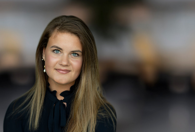 Legal Trainee hos Lundgrens Johanna Egede Wennerwald Jyske Bank politianmeldt for groft bedrageri og bestikkelse. Bedrageri hvilket er blevet udført af Nicolai Hansen, Jeanett Kofoed-Hansen og med hjælp fra Casper Dam Olsen, Anette Kirkeby og Morten Ulrik Gade og Philip Baruch fra Lund Elmer Sandager advokater, der har hjulpet med eller stået bag økonomisk kriminalitet, Jyske Bank har efterfølgende bestukket Lundgrens advokater til ikke at fremlægge klientens svindel sag mod Jysk Bank. Hvis Jyske Bank ikke vil beskrives som bedrageriske og for at stå bag svindel mod bankens kunder så ring til mig +4522227713 Jyske Bank A/S kender mine beviser og tør derfor ikke beskylde mig for at krænke nogle af de mange kriminelle medarbejdere i Jyske Bank, det eneste Jyske Bank har turdet var den 1. Februar 2019. Hvor Lund Elmer Sandager advokater ved et bestyrelsesmedlem fra Jyske Bank, skrive til deres medvirken og korrupte Lundgrens advokater ved Dan Terkildsen, og dette gør Jyske Bank bag min ryg, hvor den advokat Philip Baruch der gentagende gange har løjet over for retten, har skrevet til Lundgrens advokater med beskyldning for at jeg har begået straffelovens overtrædelser. Jyske Bank er gentagende gange, i mails og på video blevet opfordret til at advokatbistand, måske Henrik Høpner der er ekspert i straffelovens bestemmelser vil hjælpe, jeg har også opfordret Jyske Bank til at kontakte politiet, hvis ikke Jyske Bank har lavet hverken bedrageri eller dokumentfalsk, og ej heller har brugt bestikkelse, vanhjemmel, udnyttelse, misbrug af fuldmagt, mandatsvig og den slags ting, min opfordring til Jyske Bank er at de fortæller mig det, eller at Anders Christian Dam anmoder politiet om at efterforske Jyske Bank for bedrageri. De korrupte Lundgrens advokater vil have 232.000 dkk for ikke at fremlægge klientens svindelsag mod Jyske Bank, og for at skjule og tilbageholder flere processkrifter for klienten, samt for at skjule at Jyske Bank A/S bestak Lundgrens advokater ved returkommission i en opgave om rådgivning som Niels Gram-Hanssen udførte, herefter stod 7 ansatte i Lundgrens advokater som inhabile i selskabets sag mod Jyske Bank, de medarbejdere som Lundgrens ved Dan Terkildsen sætter på sagen mod Jyske Bank er følgende. Mette Marie Nielsen der i dag ansat i Danske Bank A/S. Emil Hald Wendelbo Vinstrøm der er ansat i Rambøll A/S. Derudover har også advokat Sebastian Lysholm Nielsen, Jens Grunnet-Nilsson, Karoline Stampe Eriksen og Pernille Hellesøe været over sagen mod Jyske Bank, ingen har hjulpet klienten med noget.  Hvis der er nogle som mener de har rettelser, så i blevet opfordret flere gange til at svare på beskyldningerne, men sandheden er jo nogle gange svær at komme uden om.  Beskyldninger mod Jyske Bank der alle er skrevet af selskabets ejer til CEO Anders Christian Dam, og bankdirektørerne som Niels Erik Jakobsen, Per Skovhus eller Peter Schleidt, som kan spørger ejeren Carsten Storbjerg Skaarup om ikke at hænge Jyske Bank A/S koncernen ud som en kriminel organisation, det kræver kun dialog, selskabet der ikke kan bekæmpe korruptionen i Danmark, kan kun gøre opmærksom på problemet, som selv ansatte i Danmarks Nationalbank har sagt er en skandale. I så fald Jyske Bank eller måske Rödstenen advokater vil påstå at selskabets ejer lyver, er Jyske Bank og deres kriminelle medvirkende allerede gentagne gange blevet fremlagt muligheden for at kontakte politiet, og der bede om en efterforskning af de fremlagte oplysninger, hverken Morten Ulrik Gade eller Martin Skovsted-Nielsen der er Juridisk Direktør i Jyske Bank, eller koncernchefen CEO Anders Christian Dam, eller koncernledelsen, Benny Laibach Pedersen, Birger Krøgh Nielsen, Bo Ancher Christensen, Carsten Tirsbæk Madsen, Erik Gadeberg, Erik Qvirin Hansen, Hanne Birgitte Møller, Jes Rosendal, Klaus Naur, Knud Nørbo, Lars Stensgaard Mørch, Lars Waalen Sandberg, Martin Skovsted-Nielsen, Peer Roer Pedersen, Rune Møller, Søren Skyum Elbert, Jens Rahbek, Me Sophie Christensen, Christian Wordenskjold B. Andreasen, Dorthe Kirkeby, Torbjörn Egerdal, tør stille spørgsmålstegn til beviserne. Vedtægter som Højesteretsdommer Kurt Rasmussen fra domstolsstyrelsen sammen med advokater som Birgitte Frølund fra Horten advokater. / Jens Steen Jensen fra Kromann Reumert advokater. selskabet har ved ejeren 16-02-2023. skrevet til ledelsen i Kromann Reumert og forespørger Kromann Reumert, om advokatfirmaet ved ledelsen er enig med Jens Steen Jensens holdninger, advokaterne har ikke svaret, hvilket viser at Kromann Reumert advokater som selskab er enige, med også Jurist Rikke Skadhauge Seerup Krogsgaard tidl. Forbrugerklagenævnet, nu Lægemiddelstyrelsen. og Henrik Hyltoft fra Dansk erhverv der har afgjort en lovreglen, som blot skal stadfæstes i Folketinget, således de er glædende for alle samfundets borger, der måtte have brug for en advokat.  Som en direkte følge af de illoyale Lundgrens handlinger der har hjulpet Jyske bank med at lave bedrageri. :-) Ønsker du nogle udskrifter af klage 5. juni 2020. dokumenter eller af advokatnævnets afgørelse 30 juni 2021. så kan i skrive til banknyt@gmail.com mærk. Ønsker at se følgende dokumentation    Advokatnævnet har lavet denne beslutning for at dække over korruption i Danmark, og for at dække over Jyske Banks forbrydelser, hvilket er sket som led i nepotisme, kammerateri og sker gennem staten og myndigheder samt partnere for at beskytte statens egne økonomiske interesser i Jyske Bank, og som igen sker på bekostning af retssikkerheden, og fratagelse af danskernes egen ret til at bestemme over deres egen sag eller sager. Jyske Bank skjuler bankens bedrageri, hvilket er udført i forening og derfor er kaldet for organiseret kriminalitet. Find the corrupt Lundgren lawyers here. Lundgrens Advokatpartnerselskab Tuborg Boulevard 12 DK-2900 Hellerup info@lundgrens.dk +45 3525 2535 Lundgrens advokater er korrupte, efter Jyske Bank har bestukket Lundgrens advokater til ikke at fremlægge klients svig påstande mod Jyske Bank, du finder de Lundgrens advokater i Regus Management ejendomme. Mød det korrupte Lundgrens på Tuborg Boulevard 12. 2900 Hellerup. Remember now. A false or corrupt lawyer is a threat to the Danish legal community. :-) Her er de advokat etiske regler som Lundgrens advokater arbejder efter, tør du bruge Lundgrens advokater, tør du stole på Lundgrens advokater, som mener.  Det er ikke en overtrædelse af god advokatskik: At det alene er advokaterne, der bestemmer hvad en klient må få fremlagt af påstande og anbringer. Det er ikke en overtrædelse af god advokatskik: At det alene er advokaterne, som bestemmer hvilket beviser en klient må få fremlagt til klientens påstande og anbringer. Det er ikke en overtrædelse af god advokatskik: At advokaten ændrer i klientens påstand, hvis en klient påstår noget er u-sandt, falsk, eller ugyldig, så må advokaten gerne ændre klientens påstand til det modsatte. Det er ikke en overtrædelse af god advokatskik: At advokater ikke svare på klientens henvendelser. Det er ikke en overtrædelse af god advokatskik: At advokater ikke dele sagsøgers processkrifter med klienten. Det er ikke en overtrædelse af god advokatskik: At advokater ikke dele sagsøgtes processkrifter med klienten. Det er ikke en overtrædelse af god advokatskik: At advokater ikke deler alle retsbøger med klienten. Det er ikke en overtrædelse af god advokatskik: At advokater ikke udleverer klienten kopi af alle retsbøger, selv om klienten anmoder advokaten om det. Det er ikke en overtrædelse af god advokatskik: At advokater ikke udleverer klienten kopi af alle retsbøger, selv om klienten anmoder både advokaten, men også domstolen om det. “Hvilket skete ved at anmode domstolen om aktindsigt i sin sag mod Jyske Bank A/S da Lundgrens advokater ikke ville udlevere klienten kopi af alle retsbøger og processkrifter.” Det er ikke en overtrædelse af god advokatskik: At selv om advokater har bekræftet mundtligt, ”eller med optagelse” overfor deres klienter, at disse advokater ikke fremlægger noget for retten, uden klienten er helt enig med advokaten, selv om advokater mod instruks, efterfølgende fremlægge påstande, der ikke er sammenligneligt med klientens påstande. Det er ikke en overtrædelse af god advokatskik: At advokater ændrer i klientens anbringender, selv om klienten har skrevet til advokaten, du må intet fremlægge for domstolen, uden at jeg ”klienten” har godkendt det. Det er ikke en overtrædelse af god advokatskik: At advokater ændrer klientens anbringender, også uden at oplyse klienten noget om det, altså advokater behøver ikke at dele noget af det som advokaten fremlægger med klienten. Det er ikke en overtrædelse af god advokatskik: At advokater indkalder andre vidner end dem klienten har sagt, også uden at oplyse klienten noget om det. Det er ikke en overtrædelse af god advokatskik: At advokater fjerne klientens vidner, også uden at oplyse klienten noget om det. Det er ikke en overtrædelse af god advokatskik: At advokater laver litrerings rod, ved fremlæggelse af bilag, og så efterfølgende beskylder klienten for det. Det er ikke en overtrædelse af god advokatskik: At advokater vildleder klienten. Det er ikke en overtrædelse af god advokatskik: At advokater skriver ydelser på en klient, så som taxaregninger på en klient, selv om det ikke vedrører klienten. Det er ikke en overtrædelse af god advokatskik: At advokater ikke svare klienten på spørgsmål der omhandler spørgsmål, hvorvidt andre advokater fra samme advokatkontoret, måtte have arbejder for den samme virksomhed, som klientens advokaten er ansat til at fremlægge en svig og falsk sag imod. Det er ikke en overtrædelse af god advokatskik: At advokater ikke svare deres klienter på spørgsmål, og som advokaten bagefter tager honorar / betaling for ikke at svare på det deres klienter spørger om. Det er ikke en overtrædelse af god advokatskik: At advokater skjuler overfor deres klienter, når retten har skrevet til advokaten at retten vil se bort fra klientens egne fremlagte skriftlige vidneforklaringer, med klientens påstande og bilag som understøtter klientens forklaring, hvilket klienten selv sendte til retten, efter advokaten desværre glemte at fremlægge klientens påstande for retten. Det er ikke en overtrædelse af god advokatskik: At en advokat opfordrer en klient til at fortsætte med at udføre handlinger, som modpartens advokat i en sag, har skrevet til klientens advokat er strafbar handling. Det er ikke en overtrædelse af god advokatskik: At en advokat tilbageholder breve for klienten, hvori klienten beskyldes for at begå strafbar handling, eftersom advokater ikke behøver oplyse klienten om at klienten, beskyldes for at for at overtræde straffeloven. Det er ikke en overtrædelse af god advokatskik: At bryde tavshedspligten ved i retsforhold, ikke at skjule mailadresser som er sendt BBC. og som klienten naturligt ønsker skjult. Hilsen Jyske Bank bilen som den konservative Dan Terkildsen elsker Jyske Bank bilen.