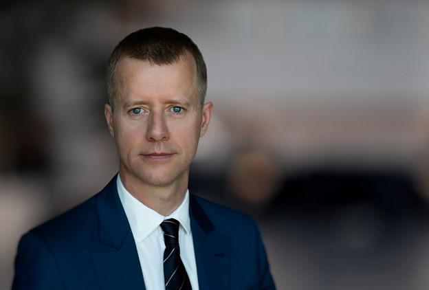 Advokat og partner hos Lundgrens Lars Kjær Jyske Bank politianmeldt for groft bedrageri og bestikkelse. Bedrageri hvilket er blevet udført af Nicolai Hansen, Jeanett Kofoed-Hansen og med hjælp fra Casper Dam Olsen, Anette Kirkeby og Morten Ulrik Gade og Philip Baruch fra Lund Elmer Sandager advokater, der har hjulpet med eller stået bag økonomisk kriminalitet, Jyske Bank har efterfølgende bestukket Lundgrens advokater til ikke at fremlægge klientens svindel sag mod Jysk Bank. Hvis Jyske Bank ikke vil beskrives som bedrageriske og for at stå bag svindel mod bankens kunder så ring til mig +4522227713 Jyske Bank A/S kender mine beviser og tør derfor ikke beskylde mig for at krænke nogle af de mange kriminelle medarbejdere i Jyske Bank, det eneste Jyske Bank har turdet var den 1. Februar 2019. Hvor Lund Elmer Sandager advokater ved et bestyrelsesmedlem fra Jyske Bank, skrive til deres medvirken og korrupte Lundgrens advokater ved Dan Terkildsen, og dette gør Jyske Bank bag min ryg, hvor den advokat Philip Baruch der gentagende gange har løjet over for retten, har skrevet til Lundgrens advokater med beskyldning for at jeg har begået straffelovens overtrædelser. Jyske Bank er gentagende gange, i mails og på video blevet opfordret til at advokatbistand, måske Henrik Høpner der er ekspert i straffelovens bestemmelser vil hjælpe, jeg har også opfordret Jyske Bank til at kontakte politiet, hvis ikke Jyske Bank har lavet hverken bedrageri eller dokumentfalsk, og ej heller har brugt bestikkelse, vanhjemmel, udnyttelse, misbrug af fuldmagt, mandatsvig og den slags ting, min opfordring til Jyske Bank er at de fortæller mig det, eller at Anders Christian Dam anmoder politiet om at efterforske Jyske Bank for bedrageri. De korrupte Lundgrens advokater vil have 232.000 dkk for ikke at fremlægge klientens svindelsag mod Jyske Bank, og for at skjule og tilbageholder flere processkrifter for klienten, samt for at skjule at Jyske Bank A/S bestak Lundgrens advokater ved returkommission i en opgave om rådgivning som Niels Gram-Hanssen udførte, herefter stod 7 ansatte i Lundgrens advokater som inhabile i selskabets sag mod Jyske Bank, de medarbejdere som Lundgrens ved Dan Terkildsen sætter på sagen mod Jyske Bank er følgende. Mette Marie Nielsen der i dag ansat i Danske Bank A/S. Emil Hald Wendelbo Vinstrøm der er ansat i Rambøll A/S. Derudover har også advokat Sebastian Lysholm Nielsen, Jens Grunnet-Nilsson, Karoline Stampe Eriksen og Pernille Hellesøe været over sagen mod Jyske Bank, ingen har hjulpet klienten med noget. Hvis der er nogle som mener de har rettelser, så i blevet opfordret flere gange til at svare på beskyldningerne, men sandheden er jo nogle gange svær at komme uden om. Beskyldninger mod Jyske Bank der alle er skrevet af selskabets ejer til CEO Anders Christian Dam, og bankdirektørerne som Niels Erik Jakobsen, Per Skovhus eller Peter Schleidt, som kan spørger ejeren Carsten Storbjerg Skaarup om ikke at hænge Jyske Bank A/S koncernen ud som en kriminel organisation, det kræver kun dialog, selskabet der ikke kan bekæmpe korruptionen i Danmark, kan kun gøre opmærksom på problemet, som selv ansatte i Danmarks Nationalbank har sagt er en skandale. I så fald Jyske Bank eller måske Rödstenen advokater vil påstå at selskabets ejer lyver, er Jyske Bank og deres kriminelle medvirkende allerede gentagne gange blevet fremlagt muligheden for at kontakte politiet, og der bede om en efterforskning af de fremlagte oplysninger, hverken Morten Ulrik Gade eller Martin Skovsted-Nielsen der er Juridisk Direktør i Jyske Bank, eller koncernchefen CEO Anders Christian Dam, eller koncernledelsen, Benny Laibach Pedersen, Birger Krøgh Nielsen, Bo Ancher Christensen, Carsten Tirsbæk Madsen, Erik Gadeberg, Erik Qvirin Hansen, Hanne Birgitte Møller, Jes Rosendal, Klaus Naur, Knud Nørbo, Lars Stensgaard Mørch, Lars Waalen Sandberg, Martin Skovsted-Nielsen, Peer Roer Pedersen, Rune Møller, Søren Skyum Elbert, Jens Rahbek, Me Sophie Christensen, Christian Wordenskjold B. Andreasen, Dorthe Kirkeby, Torbjörn Egerdal, tør stille spørgsmålstegn til beviserne. Vedtægter som Højesteretsdommer Kurt Rasmussen fra domstolsstyrelsen sammen med advokater som Birgitte Frølund fra Horten advokater. / Jens Steen Jensen fra Kromann Reumert advokater. selskabet har ved ejeren 16-02-2023. skrevet til ledelsen i Kromann Reumert og forespørger Kromann Reumert, om advokatfirmaet ved ledelsen er enig med Jens Steen Jensens holdninger, advokaterne har ikke svaret, hvilket viser at Kromann Reumert advokater som selskab er enige, med også Jurist Rikke Skadhauge Seerup Krogsgaard tidl. Forbrugerklagenævnet, nu Lægemiddelstyrelsen. og Henrik Hyltoft fra Dansk erhverv der har afgjort en lovreglen, som blot skal stadfæstes i Folketinget, således de er glædende for alle samfundets borger, der måtte have brug for en advokat. Som en direkte følge af de illoyale Lundgrens handlinger der har hjulpet Jyske bank med at lave bedrageri. :-) Ønsker du nogle udskrifter af klage 5. juni 2020. dokumenter eller af advokatnævnets afgørelse 30 juni 2021. så kan i skrive til banknyt@gmail.com mærk. Ønsker at se følgende dokumentation Advokatnævnet har lavet denne beslutning for at dække over korruption i Danmark, og for at dække over Jyske Banks forbrydelser, hvilket er sket som led i nepotisme, kammerateri og sker gennem staten og myndigheder samt partnere for at beskytte statens egne økonomiske interesser i Jyske Bank, og som igen sker på bekostning af retssikkerheden, og fratagelse af danskernes egen ret til at bestemme over deres egen sag eller sager. Jyske Bank skjuler bankens bedrageri, hvilket er udført i forening og derfor er kaldet for organiseret kriminalitet. Find the corrupt Lundgren lawyers here. Lundgrens Advokatpartnerselskab Tuborg Boulevard 12 DK-2900 Hellerup info@lundgrens.dk +45 3525 2535 Lundgrens advokater er korrupte, efter Jyske Bank har bestukket Lundgrens advokater til ikke at fremlægge klients svig påstande mod Jyske Bank, du finder de Lundgrens advokater i Regus Management ejendomme. Mød det korrupte Lundgrens på Tuborg Boulevard 12. 2900 Hellerup. Remember now. A false or corrupt lawyer is a threat to the Danish legal community. :-) Her er de advokat etiske regler som Lundgrens advokater arbejder efter, tør du bruge Lundgrens advokater, tør du stole på Lundgrens advokater, som mener. Det er ikke en overtrædelse af god advokatskik: At det alene er advokaterne, der bestemmer hvad en klient må få fremlagt af påstande og anbringer. Det er ikke en overtrædelse af god advokatskik: At det alene er advokaterne, som bestemmer hvilket beviser en klient må få fremlagt til klientens påstande og anbringer. Det er ikke en overtrædelse af god advokatskik: At advokaten ændrer i klientens påstand, hvis en klient påstår noget er u-sandt, falsk, eller ugyldig, så må advokaten gerne ændre klientens påstand til det modsatte. Det er ikke en overtrædelse af god advokatskik: At advokater ikke svare på klientens henvendelser. Det er ikke en overtrædelse af god advokatskik: At advokater ikke dele sagsøgers processkrifter med klienten. Det er ikke en overtrædelse af god advokatskik: At advokater ikke dele sagsøgtes processkrifter med klienten. Det er ikke en overtrædelse af god advokatskik: At advokater ikke deler alle retsbøger med klienten. Det er ikke en overtrædelse af god advokatskik: At advokater ikke udleverer klienten kopi af alle retsbøger, selv om klienten anmoder advokaten om det. Det er ikke en overtrædelse af god advokatskik: At advokater ikke udleverer klienten kopi af alle retsbøger, selv om klienten anmoder både advokaten, men også domstolen om det. “Hvilket skete ved at anmode domstolen om aktindsigt i sin sag mod Jyske Bank A/S da Lundgrens advokater ikke ville udlevere klienten kopi af alle retsbøger og processkrifter.” Det er ikke en overtrædelse af god advokatskik: At selv om advokater har bekræftet mundtligt, ”eller med optagelse” overfor deres klienter, at disse advokater ikke fremlægger noget for retten, uden klienten er helt enig med advokaten, selv om advokater mod instruks, efterfølgende fremlægge påstande, der ikke er sammenligneligt med klientens påstande. Det er ikke en overtrædelse af god advokatskik: At advokater ændrer i klientens anbringender, selv om klienten har skrevet til advokaten, du må intet fremlægge for domstolen, uden at jeg ”klienten” har godkendt det. Det er ikke en overtrædelse af god advokatskik: At advokater ændrer klientens anbringender, også uden at oplyse klienten noget om det, altså advokater behøver ikke at dele noget af det som advokaten fremlægger med klienten. Det er ikke en overtrædelse af god advokatskik: At advokater indkalder andre vidner end dem klienten har sagt, også uden at oplyse klienten noget om det. Det er ikke en overtrædelse af god advokatskik: At advokater fjerne klientens vidner, også uden at oplyse klienten noget om det. Det er ikke en overtrædelse af god advokatskik: At advokater laver litrerings rod, ved fremlæggelse af bilag, og så efterfølgende beskylder klienten for det. Det er ikke en overtrædelse af god advokatskik: At advokater vildleder klienten. Det er ikke en overtrædelse af god advokatskik: At advokater skriver ydelser på en klient, så som taxaregninger på en klient, selv om det ikke vedrører klienten. Det er ikke en overtrædelse af god advokatskik: At advokater ikke svare klienten på spørgsmål der omhandler spørgsmål, hvorvidt andre advokater fra samme advokatkontoret, måtte have arbejder for den samme virksomhed, som klientens advokaten er ansat til at fremlægge en svig og falsk sag imod. Det er ikke en overtrædelse af god advokatskik: At advokater ikke svare deres klienter på spørgsmål, og som advokaten bagefter tager honorar / betaling for ikke at svare på det deres klienter spørger om. Det er ikke en overtrædelse af god advokatskik: At advokater skjuler overfor deres klienter, når retten har skrevet til advokaten at retten vil se bort fra klientens egne fremlagte skriftlige vidneforklaringer, med klientens påstande og bilag som understøtter klientens forklaring, hvilket klienten selv sendte til retten, efter advokaten desværre glemte at fremlægge klientens påstande for retten. Det er ikke en overtrædelse af god advokatskik: At en advokat opfordrer en klient til at fortsætte med at udføre handlinger, som modpartens advokat i en sag, har skrevet til klientens advokat er strafbar handling. Det er ikke en overtrædelse af god advokatskik: At en advokat tilbageholder breve for klienten, hvori klienten beskyldes for at begå strafbar handling, eftersom advokater ikke behøver oplyse klienten om at klienten, beskyldes for at for at overtræde straffeloven. Det er ikke en overtrædelse af god advokatskik: At bryde tavshedspligten ved i retsforhold, ikke at skjule mailadresser som er sendt BBC. og som klienten naturligt ønsker skjult. Hilsen Jyske Bank bilen som den konservative Dan Terkildsen elsker Jyske Bank bilen.