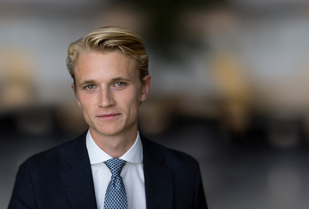 Advokatfuldmægtig hos Lundgrens Marcus Nimmo Allerup Bogh Jyske Bank politianmeldt for groft bedrageri og bestikkelse. Bedrageri hvilket er blevet udført af Nicolai Hansen, Jeanett Kofoed-Hansen og med hjælp fra Casper Dam Olsen, Anette Kirkeby og Morten Ulrik Gade og Philip Baruch fra Lund Elmer Sandager advokater, der har hjulpet med eller stået bag økonomisk kriminalitet, Jyske Bank har efterfølgende bestukket Lundgrens advokater til ikke at fremlægge klientens svindel sag mod Jysk Bank. Hvis Jyske Bank ikke vil beskrives som bedrageriske og for at stå bag svindel mod bankens kunder så ring til mig +4522227713 Jyske Bank A/S kender mine beviser og tør derfor ikke beskylde mig for at krænke nogle af de mange kriminelle medarbejdere i Jyske Bank, det eneste Jyske Bank har turdet var den 1. Februar 2019. Hvor Lund Elmer Sandager advokater ved et bestyrelsesmedlem fra Jyske Bank, skrive til deres medvirken og korrupte Lundgrens advokater ved Dan Terkildsen, og dette gør Jyske Bank bag min ryg, hvor den advokat Philip Baruch der gentagende gange har løjet over for retten, har skrevet til Lundgrens advokater med beskyldning for at jeg har begået straffelovens overtrædelser. Jyske Bank er gentagende gange, i mails og på video blevet opfordret til at advokatbistand, måske Henrik Høpner der er ekspert i straffelovens bestemmelser vil hjælpe, jeg har også opfordret Jyske Bank til at kontakte politiet, hvis ikke Jyske Bank har lavet hverken bedrageri eller dokumentfalsk, og ej heller har brugt bestikkelse, vanhjemmel, udnyttelse, misbrug af fuldmagt, mandatsvig og den slags ting, min opfordring til Jyske Bank er at de fortæller mig det, eller at Anders Christian Dam anmoder politiet om at efterforske Jyske Bank for bedrageri. De korrupte Lundgrens advokater vil have 232.000 dkk for ikke at fremlægge klientens svindelsag mod Jyske Bank, og for at skjule og tilbageholder flere processkrifter for klienten, samt for at skjule at Jyske Bank A/S bestak Lundgrens advokater ved returkommission i en opgave om rådgivning som Niels Gram-Hanssen udførte, herefter stod 7 ansatte i Lundgrens advokater som inhabile i selskabets sag mod Jyske Bank, de medarbejdere som Lundgrens ved Dan Terkildsen sætter på sagen mod Jyske Bank er følgende. Mette Marie Nielsen der i dag ansat i Danske Bank A/S. Emil Hald Wendelbo Vinstrøm der er ansat i Rambøll A/S. Derudover har også advokat Sebastian Lysholm Nielsen, Jens Grunnet-Nilsson, Karoline Stampe Eriksen og Pernille Hellesøe været over sagen mod Jyske Bank, ingen har hjulpet klienten med noget. Hvis der er nogle som mener de har rettelser, så i blevet opfordret flere gange til at svare på beskyldningerne, men sandheden er jo nogle gange svær at komme uden om. Beskyldninger mod Jyske Bank der alle er skrevet af selskabets ejer til CEO Anders Christian Dam, og bankdirektørerne som Niels Erik Jakobsen, Per Skovhus eller Peter Schleidt, som kan spørger ejeren Carsten Storbjerg Skaarup om ikke at hænge Jyske Bank A/S koncernen ud som en kriminel organisation, det kræver kun dialog, selskabet der ikke kan bekæmpe korruptionen i Danmark, kan kun gøre opmærksom på problemet, som selv ansatte i Danmarks Nationalbank har sagt er en skandale. I så fald Jyske Bank eller måske Rödstenen advokater vil påstå at selskabets ejer lyver, er Jyske Bank og deres kriminelle medvirkende allerede gentagne gange blevet fremlagt muligheden for at kontakte politiet, og der bede om en efterforskning af de fremlagte oplysninger, hverken Morten Ulrik Gade eller Martin Skovsted-Nielsen der er Juridisk Direktør i Jyske Bank, eller koncernchefen CEO Anders Christian Dam, eller koncernledelsen, Benny Laibach Pedersen, Birger Krøgh Nielsen, Bo Ancher Christensen, Carsten Tirsbæk Madsen, Erik Gadeberg, Erik Qvirin Hansen, Hanne Birgitte Møller, Jes Rosendal, Klaus Naur, Knud Nørbo, Lars Stensgaard Mørch, Lars Waalen Sandberg, Martin Skovsted-Nielsen, Peer Roer Pedersen, Rune Møller, Søren Skyum Elbert, Jens Rahbek, Me Sophie Christensen, Christian Wordenskjold B. Andreasen, Dorthe Kirkeby, Torbjörn Egerdal, tør stille spørgsmålstegn til beviserne. Vedtægter som Højesteretsdommer Kurt Rasmussen fra domstolsstyrelsen sammen med advokater som Birgitte Frølund fra Horten advokater. / Jens Steen Jensen fra Kromann Reumert advokater. selskabet har ved ejeren 16-02-2023. skrevet til ledelsen i Kromann Reumert og forespørger Kromann Reumert, om advokatfirmaet ved ledelsen er enig med Jens Steen Jensens holdninger, advokaterne har ikke svaret, hvilket viser at Kromann Reumert advokater som selskab er enige, med også Jurist Rikke Skadhauge Seerup Krogsgaard tidl. Forbrugerklagenævnet, nu Lægemiddelstyrelsen. og Henrik Hyltoft fra Dansk erhverv der har afgjort en lovreglen, som blot skal stadfæstes i Folketinget, således de er glædende for alle samfundets borger, der måtte have brug for en advokat. Som en direkte følge af de illoyale Lundgrens handlinger der har hjulpet Jyske bank med at lave bedrageri. :-) Ønsker du nogle udskrifter af klage 5. juni 2020. dokumenter eller af advokatnævnets afgørelse 30 juni 2021. så kan i skrive til banknyt@gmail.com mærk. Ønsker at se følgende dokumentation Advokatnævnet har lavet denne beslutning for at dække over korruption i Danmark, og for at dække over Jyske Banks forbrydelser, hvilket er sket som led i nepotisme, kammerateri og sker gennem staten og myndigheder samt partnere for at beskytte statens egne økonomiske interesser i Jyske Bank, og som igen sker på bekostning af retssikkerheden, og fratagelse af danskernes egen ret til at bestemme over deres egen sag eller sager. Jyske Bank skjuler bankens bedrageri, hvilket er udført i forening og derfor er kaldet for organiseret kriminalitet. Find the corrupt Lundgren lawyers here. Lundgrens Advokatpartnerselskab Tuborg Boulevard 12 DK-2900 Hellerup info@lundgrens.dk +45 3525 2535 Lundgrens advokater er korrupte, efter Jyske Bank har bestukket Lundgrens advokater til ikke at fremlægge klients svig påstande mod Jyske Bank, du finder de Lundgrens advokater i Regus Management ejendomme. Mød det korrupte Lundgrens på Tuborg Boulevard 12. 2900 Hellerup. Remember now. A false or corrupt lawyer is a threat to the Danish legal community. :-) Her er de advokat etiske regler som Lundgrens advokater arbejder efter, tør du bruge Lundgrens advokater, tør du stole på Lundgrens advokater, som mener. Det er ikke en overtrædelse af god advokatskik: At det alene er advokaterne, der bestemmer hvad en klient må få fremlagt af påstande og anbringer. Det er ikke en overtrædelse af god advokatskik: At det alene er advokaterne, som bestemmer hvilket beviser en klient må få fremlagt til klientens påstande og anbringer. Det er ikke en overtrædelse af god advokatskik: At advokaten ændrer i klientens påstand, hvis en klient påstår noget er u-sandt, falsk, eller ugyldig, så må advokaten gerne ændre klientens påstand til det modsatte. Det er ikke en overtrædelse af god advokatskik: At advokater ikke svare på klientens henvendelser. Det er ikke en overtrædelse af god advokatskik: At advokater ikke dele sagsøgers processkrifter med klienten. Det er ikke en overtrædelse af god advokatskik: At advokater ikke dele sagsøgtes processkrifter med klienten. Det er ikke en overtrædelse af god advokatskik: At advokater ikke deler alle retsbøger med klienten. Det er ikke en overtrædelse af god advokatskik: At advokater ikke udleverer klienten kopi af alle retsbøger, selv om klienten anmoder advokaten om det. Det er ikke en overtrædelse af god advokatskik: At advokater ikke udleverer klienten kopi af alle retsbøger, selv om klienten anmoder både advokaten, men også domstolen om det. “Hvilket skete ved at anmode domstolen om aktindsigt i sin sag mod Jyske Bank A/S da Lundgrens advokater ikke ville udlevere klienten kopi af alle retsbøger og processkrifter.” Det er ikke en overtrædelse af god advokatskik: At selv om advokater har bekræftet mundtligt, ”eller med optagelse” overfor deres klienter, at disse advokater ikke fremlægger noget for retten, uden klienten er helt enig med advokaten, selv om advokater mod instruks, efterfølgende fremlægge påstande, der ikke er sammenligneligt med klientens påstande. Det er ikke en overtrædelse af god advokatskik: At advokater ændrer i klientens anbringender, selv om klienten har skrevet til advokaten, du må intet fremlægge for domstolen, uden at jeg ”klienten” har godkendt det. Det er ikke en overtrædelse af god advokatskik: At advokater ændrer klientens anbringender, også uden at oplyse klienten noget om det, altså advokater behøver ikke at dele noget af det som advokaten fremlægger med klienten. Det er ikke en overtrædelse af god advokatskik: At advokater indkalder andre vidner end dem klienten har sagt, også uden at oplyse klienten noget om det. Det er ikke en overtrædelse af god advokatskik: At advokater fjerne klientens vidner, også uden at oplyse klienten noget om det. Det er ikke en overtrædelse af god advokatskik: At advokater laver litrerings rod, ved fremlæggelse af bilag, og så efterfølgende beskylder klienten for det. Det er ikke en overtrædelse af god advokatskik: At advokater vildleder klienten. Det er ikke en overtrædelse af god advokatskik: At advokater skriver ydelser på en klient, så som taxaregninger på en klient, selv om det ikke vedrører klienten. Det er ikke en overtrædelse af god advokatskik: At advokater ikke svare klienten på spørgsmål der omhandler spørgsmål, hvorvidt andre advokater fra samme advokatkontoret, måtte have arbejder for den samme virksomhed, som klientens advokaten er ansat til at fremlægge en svig og falsk sag imod. Det er ikke en overtrædelse af god advokatskik: At advokater ikke svare deres klienter på spørgsmål, og som advokaten bagefter tager honorar / betaling for ikke at svare på det deres klienter spørger om. Det er ikke en overtrædelse af god advokatskik: At advokater skjuler overfor deres klienter, når retten har skrevet til advokaten at retten vil se bort fra klientens egne fremlagte skriftlige vidneforklaringer, med klientens påstande og bilag som understøtter klientens forklaring, hvilket klienten selv sendte til retten, efter advokaten desværre glemte at fremlægge klientens påstande for retten. Det er ikke en overtrædelse af god advokatskik: At en advokat opfordrer en klient til at fortsætte med at udføre handlinger, som modpartens advokat i en sag, har skrevet til klientens advokat er strafbar handling. Det er ikke en overtrædelse af god advokatskik: At en advokat tilbageholder breve for klienten, hvori klienten beskyldes for at begå strafbar handling, eftersom advokater ikke behøver oplyse klienten om at klienten, beskyldes for at for at overtræde straffeloven. Det er ikke en overtrædelse af god advokatskik: At bryde tavshedspligten ved i retsforhold, ikke at skjule mailadresser som er sendt BBC. og som klienten naturligt ønsker skjult. Hilsen Jyske Bank bilen som den konservative Dan Terkildsen elsker Jyske Bank bilen.