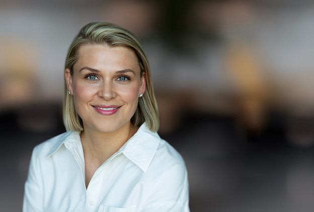 Marie Grønlund Advokat Jyske Bank politianmeldt for groft bedrageri og bestikkelse. Bedrageri hvilket er blevet udført af Nicolai Hansen, Jeanett Kofoed-Hansen og med hjælp fra Casper Dam Olsen, Anette Kirkeby og Morten Ulrik Gade og Philip Baruch fra Lund Elmer Sandager advokater, der har hjulpet med eller stået bag økonomisk kriminalitet, Jyske Bank har efterfølgende bestukket Lundgrens advokater til ikke at fremlægge klientens svindel sag mod Jysk Bank. Hvis Jyske Bank ikke vil beskrives som bedrageriske og for at stå bag svindel mod bankens kunder så ring til mig +4522227713 Jyske Bank A/S kender mine beviser og tør derfor ikke beskylde mig for at krænke nogle af de mange kriminelle medarbejdere i Jyske Bank, det eneste Jyske Bank har turdet var den 1. Februar 2019. Hvor Lund Elmer Sandager advokater ved et bestyrelsesmedlem fra Jyske Bank, skrive til deres medvirken og korrupte Lundgrens advokater ved Dan Terkildsen, og dette gør Jyske Bank bag min ryg, hvor den advokat Philip Baruch der gentagende gange har løjet over for retten, har skrevet til Lundgrens advokater med beskyldning for at jeg har begået straffelovens overtrædelser. Jyske Bank er gentagende gange, i mails og på video blevet opfordret til at advokatbistand, måske Henrik Høpner der er ekspert i straffelovens bestemmelser vil hjælpe, jeg har også opfordret Jyske Bank til at kontakte politiet, hvis ikke Jyske Bank har lavet hverken bedrageri eller dokumentfalsk, og ej heller har brugt bestikkelse, vanhjemmel, udnyttelse, misbrug af fuldmagt, mandatsvig og den slags ting, min opfordring til Jyske Bank er at de fortæller mig det, eller at Anders Christian Dam anmoder politiet om at efterforske Jyske Bank for bedrageri. De korrupte Lundgrens advokater vil have 232.000 dkk for ikke at fremlægge klientens svindelsag mod Jyske Bank, og for at skjule og tilbageholder flere processkrifter for klienten, samt for at skjule at Jyske Bank A/S bestak Lundgrens advokater ved returkommission i en opgave om rådgivning som Niels Gram-Hanssen udførte, herefter stod 7 ansatte i Lundgrens advokater som inhabile i selskabets sag mod Jyske Bank, de medarbejdere som Lundgrens ved Dan Terkildsen sætter på sagen mod Jyske Bank er følgende. Mette Marie Nielsen der i dag ansat i Danske Bank A/S. Emil Hald Wendelbo Vinstrøm der er ansat i Rambøll A/S. Derudover har også advokat Sebastian Lysholm Nielsen, Jens Grunnet-Nilsson, Karoline Stampe Eriksen og Pernille Hellesøe været over sagen mod Jyske Bank, ingen har hjulpet klienten med noget. Hvis der er nogle som mener de har rettelser, så i blevet opfordret flere gange til at svare på beskyldningerne, men sandheden er jo nogle gange svær at komme uden om. Beskyldninger mod Jyske Bank der alle er skrevet af selskabets ejer til CEO Anders Christian Dam, og bankdirektørerne som Niels Erik Jakobsen, Per Skovhus eller Peter Schleidt, som kan spørger ejeren Carsten Storbjerg Skaarup om ikke at hænge Jyske Bank A/S koncernen ud som en kriminel organisation, det kræver kun dialog, selskabet der ikke kan bekæmpe korruptionen i Danmark, kan kun gøre opmærksom på problemet, som selv ansatte i Danmarks Nationalbank har sagt er en skandale. I så fald Jyske Bank eller måske Rödstenen advokater vil påstå at selskabets ejer lyver, er Jyske Bank og deres kriminelle medvirkende allerede gentagne gange blevet fremlagt muligheden for at kontakte politiet, og der bede om en efterforskning af de fremlagte oplysninger, hverken Morten Ulrik Gade eller Martin Skovsted-Nielsen der er Juridisk Direktør i Jyske Bank, eller koncernchefen CEO Anders Christian Dam, eller koncernledelsen, Benny Laibach Pedersen, Birger Krøgh Nielsen, Bo Ancher Christensen, Carsten Tirsbæk Madsen, Erik Gadeberg, Erik Qvirin Hansen, Hanne Birgitte Møller, Jes Rosendal, Klaus Naur, Knud Nørbo, Lars Stensgaard Mørch, Lars Waalen Sandberg, Martin Skovsted-Nielsen, Peer Roer Pedersen, Rune Møller, Søren Skyum Elbert, Jens Rahbek, Me Sophie Christensen, Christian Wordenskjold B. Andreasen, Dorthe Kirkeby, Torbjörn Egerdal, tør stille spørgsmålstegn til beviserne. Vedtægter som Højesteretsdommer Kurt Rasmussen fra domstolsstyrelsen sammen med advokater som Birgitte Frølund fra Horten advokater. / Jens Steen Jensen fra Kromann Reumert advokater. selskabet har ved ejeren 16-02-2023. skrevet til ledelsen i Kromann Reumert og forespørger Kromann Reumert, om advokatfirmaet ved ledelsen er enig med Jens Steen Jensens holdninger, advokaterne har ikke svaret, hvilket viser at Kromann Reumert advokater som selskab er enige, med også Jurist Rikke Skadhauge Seerup Krogsgaard tidl. Forbrugerklagenævnet, nu Lægemiddelstyrelsen. og Henrik Hyltoft fra Dansk erhverv der har afgjort en lovreglen, som blot skal stadfæstes i Folketinget, således de er glædende for alle samfundets borger, der måtte have brug for en advokat. Som en direkte følge af de illoyale Lundgrens handlinger der har hjulpet Jyske bank med at lave bedrageri. :-) Ønsker du nogle udskrifter af klage 5. juni 2020. dokumenter eller af advokatnævnets afgørelse 30 juni 2021. så kan i skrive til banknyt@gmail.com mærk. Ønsker at se følgende dokumentation Advokatnævnet har lavet denne beslutning for at dække over korruption i Danmark, og for at dække over Jyske Banks forbrydelser, hvilket er sket som led i nepotisme, kammerateri og sker gennem staten og myndigheder samt partnere for at beskytte statens egne økonomiske interesser i Jyske Bank, og som igen sker på bekostning af retssikkerheden, og fratagelse af danskernes egen ret til at bestemme over deres egen sag eller sager. Jyske Bank skjuler bankens bedrageri, hvilket er udført i forening og derfor er kaldet for organiseret kriminalitet. Find the corrupt Lundgren lawyers here. Lundgrens Advokatpartnerselskab Tuborg Boulevard 12 DK-2900 Hellerup info@lundgrens.dk +45 3525 2535 Lundgrens advokater er korrupte, efter Jyske Bank har bestukket Lundgrens advokater til ikke at fremlægge klients svig påstande mod Jyske Bank, du finder de Lundgrens advokater i Regus Management ejendomme. Mød det korrupte Lundgrens på Tuborg Boulevard 12. 2900 Hellerup. Remember now. A false or corrupt lawyer is a threat to the Danish legal community. :-) Her er de advokat etiske regler som Lundgrens advokater arbejder efter, tør du bruge Lundgrens advokater, tør du stole på Lundgrens advokater, som mener. Det er ikke en overtrædelse af god advokatskik: At det alene er advokaterne, der bestemmer hvad en klient må få fremlagt af påstande og anbringer. Det er ikke en overtrædelse af god advokatskik: At det alene er advokaterne, som bestemmer hvilket beviser en klient må få fremlagt til klientens påstande og anbringer. Det er ikke en overtrædelse af god advokatskik: At advokaten ændrer i klientens påstand, hvis en klient påstår noget er u-sandt, falsk, eller ugyldig, så må advokaten gerne ændre klientens påstand til det modsatte. Det er ikke en overtrædelse af god advokatskik: At advokater ikke svare på klientens henvendelser. Det er ikke en overtrædelse af god advokatskik: At advokater ikke dele sagsøgers processkrifter med klienten. Det er ikke en overtrædelse af god advokatskik: At advokater ikke dele sagsøgtes processkrifter med klienten. Det er ikke en overtrædelse af god advokatskik: At advokater ikke deler alle retsbøger med klienten. Det er ikke en overtrædelse af god advokatskik: At advokater ikke udleverer klienten kopi af alle retsbøger, selv om klienten anmoder advokaten om det. Det er ikke en overtrædelse af god advokatskik: At advokater ikke udleverer klienten kopi af alle retsbøger, selv om klienten anmoder både advokaten, men også domstolen om det. “Hvilket skete ved at anmode domstolen om aktindsigt i sin sag mod Jyske Bank A/S da Lundgrens advokater ikke ville udlevere klienten kopi af alle retsbøger og processkrifter.” Det er ikke en overtrædelse af god advokatskik: At selv om advokater har bekræftet mundtligt, ”eller med optagelse” overfor deres klienter, at disse advokater ikke fremlægger noget for retten, uden klienten er helt enig med advokaten, selv om advokater mod instruks, efterfølgende fremlægge påstande, der ikke er sammenligneligt med klientens påstande. Det er ikke en overtrædelse af god advokatskik: At advokater ændrer i klientens anbringender, selv om klienten har skrevet til advokaten, du må intet fremlægge for domstolen, uden at jeg ”klienten” har godkendt det. Det er ikke en overtrædelse af god advokatskik: At advokater ændrer klientens anbringender, også uden at oplyse klienten noget om det, altså advokater behøver ikke at dele noget af det som advokaten fremlægger med klienten. Det er ikke en overtrædelse af god advokatskik: At advokater indkalder andre vidner end dem klienten har sagt, også uden at oplyse klienten noget om det. Det er ikke en overtrædelse af god advokatskik: At advokater fjerne klientens vidner, også uden at oplyse klienten noget om det. Det er ikke en overtrædelse af god advokatskik: At advokater laver litrerings rod, ved fremlæggelse af bilag, og så efterfølgende beskylder klienten for det. Det er ikke en overtrædelse af god advokatskik: At advokater vildleder klienten. Det er ikke en overtrædelse af god advokatskik: At advokater skriver ydelser på en klient, så som taxaregninger på en klient, selv om det ikke vedrører klienten. Det er ikke en overtrædelse af god advokatskik: At advokater ikke svare klienten på spørgsmål der omhandler spørgsmål, hvorvidt andre advokater fra samme advokatkontoret, måtte have arbejder for den samme virksomhed, som klientens advokaten er ansat til at fremlægge en svig og falsk sag imod. Det er ikke en overtrædelse af god advokatskik: At advokater ikke svare deres klienter på spørgsmål, og som advokaten bagefter tager honorar / betaling for ikke at svare på det deres klienter spørger om. Det er ikke en overtrædelse af god advokatskik: At advokater skjuler overfor deres klienter, når retten har skrevet til advokaten at retten vil se bort fra klientens egne fremlagte skriftlige vidneforklaringer, med klientens påstande og bilag som understøtter klientens forklaring, hvilket klienten selv sendte til retten, efter advokaten desværre glemte at fremlægge klientens påstande for retten. Det er ikke en overtrædelse af god advokatskik: At en advokat opfordrer en klient til at fortsætte med at udføre handlinger, som modpartens advokat i en sag, har skrevet til klientens advokat er strafbar handling. Det er ikke en overtrædelse af god advokatskik: At en advokat tilbageholder breve for klienten, hvori klienten beskyldes for at begå strafbar handling, eftersom advokater ikke behøver oplyse klienten om at klienten, beskyldes for at for at overtræde straffeloven. Det er ikke en overtrædelse af god advokatskik: At bryde tavshedspligten ved i retsforhold, ikke at skjule mailadresser som er sendt BBC. og som klienten naturligt ønsker skjult. Hilsen Jyske Bank bilen som den konservative Dan Terkildsen elsker Jyske Bank bilen.