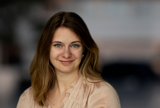 Legal Trainee hos Lundgrens Nanna Gajhede Jyske Bank politianmeldt for groft bedrageri og bestikkelse. Bedrageri hvilket er blevet udført af Nicolai Hansen, Jeanett Kofoed-Hansen og med hjælp fra Casper Dam Olsen, Anette Kirkeby og Morten Ulrik Gade og Philip Baruch fra Lund Elmer Sandager advokater, der har hjulpet med eller stået bag økonomisk kriminalitet, Jyske Bank har efterfølgende bestukket Lundgrens advokater til ikke at fremlægge klientens svindel sag mod Jysk Bank. Hvis Jyske Bank ikke vil beskrives som bedrageriske og for at stå bag svindel mod bankens kunder så ring til mig +4522227713 Jyske Bank A/S kender mine beviser og tør derfor ikke beskylde mig for at krænke nogle af de mange kriminelle medarbejdere i Jyske Bank, det eneste Jyske Bank har turdet var den 1. Februar 2019. Hvor Lund Elmer Sandager advokater ved et bestyrelsesmedlem fra Jyske Bank, skrive til deres medvirken og korrupte Lundgrens advokater ved Dan Terkildsen, og dette gør Jyske Bank bag min ryg, hvor den advokat Philip Baruch der gentagende gange har løjet over for retten, har skrevet til Lundgrens advokater med beskyldning for at jeg har begået straffelovens overtrædelser. Jyske Bank er gentagende gange, i mails og på video blevet opfordret til at advokatbistand, måske Henrik Høpner der er ekspert i straffelovens bestemmelser vil hjælpe, jeg har også opfordret Jyske Bank til at kontakte politiet, hvis ikke Jyske Bank har lavet hverken bedrageri eller dokumentfalsk, og ej heller har brugt bestikkelse, vanhjemmel, udnyttelse, misbrug af fuldmagt, mandatsvig og den slags ting, min opfordring til Jyske Bank er at de fortæller mig det, eller at Anders Christian Dam anmoder politiet om at efterforske Jyske Bank for bedrageri. De korrupte Lundgrens advokater vil have 232.000 dkk for ikke at fremlægge klientens svindelsag mod Jyske Bank, og for at skjule og tilbageholder flere processkrifter for klienten, samt for at skjule at Jyske Bank A/S bestak Lundgrens advokater ved returkommission i en opgave om rådgivning som Niels Gram-Hanssen udførte, herefter stod 7 ansatte i Lundgrens advokater som inhabile i selskabets sag mod Jyske Bank, de medarbejdere som Lundgrens ved Dan Terkildsen sætter på sagen mod Jyske Bank er følgende. Mette Marie Nielsen der i dag ansat i Danske Bank A/S. Emil Hald Wendelbo Vinstrøm der er ansat i Rambøll A/S. Derudover har også advokat Sebastian Lysholm Nielsen, Jens Grunnet-Nilsson, Karoline Stampe Eriksen og Pernille Hellesøe været over sagen mod Jyske Bank, ingen har hjulpet klienten med noget. Hvis der er nogle som mener de har rettelser, så i blevet opfordret flere gange til at svare på beskyldningerne, men sandheden er jo nogle gange svær at komme uden om. Beskyldninger mod Jyske Bank der alle er skrevet af selskabets ejer til CEO Anders Christian Dam, og bankdirektørerne som Niels Erik Jakobsen, Per Skovhus eller Peter Schleidt, som kan spørger ejeren Carsten Storbjerg Skaarup om ikke at hænge Jyske Bank A/S koncernen ud som en kriminel organisation, det kræver kun dialog, selskabet der ikke kan bekæmpe korruptionen i Danmark, kan kun gøre opmærksom på problemet, som selv ansatte i Danmarks Nationalbank har sagt er en skandale. I så fald Jyske Bank eller måske Rödstenen advokater vil påstå at selskabets ejer lyver, er Jyske Bank og deres kriminelle medvirkende allerede gentagne gange blevet fremlagt muligheden for at kontakte politiet, og der bede om en efterforskning af de fremlagte oplysninger, hverken Morten Ulrik Gade eller Martin Skovsted-Nielsen der er Juridisk Direktør i Jyske Bank, eller koncernchefen CEO Anders Christian Dam, eller koncernledelsen, Benny Laibach Pedersen, Birger Krøgh Nielsen, Bo Ancher Christensen, Carsten Tirsbæk Madsen, Erik Gadeberg, Erik Qvirin Hansen, Hanne Birgitte Møller, Jes Rosendal, Klaus Naur, Knud Nørbo, Lars Stensgaard Mørch, Lars Waalen Sandberg, Martin Skovsted-Nielsen, Peer Roer Pedersen, Rune Møller, Søren Skyum Elbert, Jens Rahbek, Me Sophie Christensen, Christian Wordenskjold B. Andreasen, Dorthe Kirkeby, Torbjörn Egerdal, tør stille spørgsmålstegn til beviserne. Vedtægter som Højesteretsdommer Kurt Rasmussen fra domstolsstyrelsen sammen med advokater som Birgitte Frølund fra Horten advokater. / Jens Steen Jensen fra Kromann Reumert advokater. selskabet har ved ejeren 16-02-2023. skrevet til ledelsen i Kromann Reumert og forespørger Kromann Reumert, om advokatfirmaet ved ledelsen er enig med Jens Steen Jensens holdninger, advokaterne har ikke svaret, hvilket viser at Kromann Reumert advokater som selskab er enige, med også Jurist Rikke Skadhauge Seerup Krogsgaard tidl. Forbrugerklagenævnet, nu Lægemiddelstyrelsen. og Henrik Hyltoft fra Dansk erhverv der har afgjort en lovreglen, som blot skal stadfæstes i Folketinget, således de er glædende for alle samfundets borger, der måtte have brug for en advokat. Som en direkte følge af de illoyale Lundgrens handlinger der har hjulpet Jyske bank med at lave bedrageri. :-) Ønsker du nogle udskrifter af klage 5. juni 2020. dokumenter eller af advokatnævnets afgørelse 30 juni 2021. så kan i skrive til banknyt@gmail.com mærk. Ønsker at se følgende dokumentation Advokatnævnet har lavet denne beslutning for at dække over korruption i Danmark, og for at dække over Jyske Banks forbrydelser, hvilket er sket som led i nepotisme, kammerateri og sker gennem staten og myndigheder samt partnere for at beskytte statens egne økonomiske interesser i Jyske Bank, og som igen sker på bekostning af retssikkerheden, og fratagelse af danskernes egen ret til at bestemme over deres egen sag eller sager. Jyske Bank skjuler bankens bedrageri, hvilket er udført i forening og derfor er kaldet for organiseret kriminalitet. Find the corrupt Lundgren lawyers here. Lundgrens Advokatpartnerselskab Tuborg Boulevard 12 DK-2900 Hellerup info@lundgrens.dk +45 3525 2535 Lundgrens advokater er korrupte, efter Jyske Bank har bestukket Lundgrens advokater til ikke at fremlægge klients svig påstande mod Jyske Bank, du finder de Lundgrens advokater i Regus Management ejendomme. Mød det korrupte Lundgrens på Tuborg Boulevard 12. 2900 Hellerup. Remember now. A false or corrupt lawyer is a threat to the Danish legal community. :-) Her er de advokat etiske regler som Lundgrens advokater arbejder efter, tør du bruge Lundgrens advokater, tør du stole på Lundgrens advokater, som mener. Det er ikke en overtrædelse af god advokatskik: At det alene er advokaterne, der bestemmer hvad en klient må få fremlagt af påstande og anbringer. Det er ikke en overtrædelse af god advokatskik: At det alene er advokaterne, som bestemmer hvilket beviser en klient må få fremlagt til klientens påstande og anbringer. Det er ikke en overtrædelse af god advokatskik: At advokaten ændrer i klientens påstand, hvis en klient påstår noget er u-sandt, falsk, eller ugyldig, så må advokaten gerne ændre klientens påstand til det modsatte. Det er ikke en overtrædelse af god advokatskik: At advokater ikke svare på klientens henvendelser. Det er ikke en overtrædelse af god advokatskik: At advokater ikke dele sagsøgers processkrifter med klienten. Det er ikke en overtrædelse af god advokatskik: At advokater ikke dele sagsøgtes processkrifter med klienten. Det er ikke en overtrædelse af god advokatskik: At advokater ikke deler alle retsbøger med klienten. Det er ikke en overtrædelse af god advokatskik: At advokater ikke udleverer klienten kopi af alle retsbøger, selv om klienten anmoder advokaten om det. Det er ikke en overtrædelse af god advokatskik: At advokater ikke udleverer klienten kopi af alle retsbøger, selv om klienten anmoder både advokaten, men også domstolen om det. “Hvilket skete ved at anmode domstolen om aktindsigt i sin sag mod Jyske Bank A/S da Lundgrens advokater ikke ville udlevere klienten kopi af alle retsbøger og processkrifter.” Det er ikke en overtrædelse af god advokatskik: At selv om advokater har bekræftet mundtligt, ”eller med optagelse” overfor deres klienter, at disse advokater ikke fremlægger noget for retten, uden klienten er helt enig med advokaten, selv om advokater mod instruks, efterfølgende fremlægge påstande, der ikke er sammenligneligt med klientens påstande. Det er ikke en overtrædelse af god advokatskik: At advokater ændrer i klientens anbringender, selv om klienten har skrevet til advokaten, du må intet fremlægge for domstolen, uden at jeg ”klienten” har godkendt det. Det er ikke en overtrædelse af god advokatskik: At advokater ændrer klientens anbringender, også uden at oplyse klienten noget om det, altså advokater behøver ikke at dele noget af det som advokaten fremlægger med klienten. Det er ikke en overtrædelse af god advokatskik: At advokater indkalder andre vidner end dem klienten har sagt, også uden at oplyse klienten noget om det. Det er ikke en overtrædelse af god advokatskik: At advokater fjerne klientens vidner, også uden at oplyse klienten noget om det. Det er ikke en overtrædelse af god advokatskik: At advokater laver litrerings rod, ved fremlæggelse af bilag, og så efterfølgende beskylder klienten for det. Det er ikke en overtrædelse af god advokatskik: At advokater vildleder klienten. Det er ikke en overtrædelse af god advokatskik: At advokater skriver ydelser på en klient, så som taxaregninger på en klient, selv om det ikke vedrører klienten. Det er ikke en overtrædelse af god advokatskik: At advokater ikke svare klienten på spørgsmål der omhandler spørgsmål, hvorvidt andre advokater fra samme advokatkontoret, måtte have arbejder for den samme virksomhed, som klientens advokaten er ansat til at fremlægge en svig og falsk sag imod. Det er ikke en overtrædelse af god advokatskik: At advokater ikke svare deres klienter på spørgsmål, og som advokaten bagefter tager honorar / betaling for ikke at svare på det deres klienter spørger om. Det er ikke en overtrædelse af god advokatskik: At advokater skjuler overfor deres klienter, når retten har skrevet til advokaten at retten vil se bort fra klientens egne fremlagte skriftlige vidneforklaringer, med klientens påstande og bilag som understøtter klientens forklaring, hvilket klienten selv sendte til retten, efter advokaten desværre glemte at fremlægge klientens påstande for retten. Det er ikke en overtrædelse af god advokatskik: At en advokat opfordrer en klient til at fortsætte med at udføre handlinger, som modpartens advokat i en sag, har skrevet til klientens advokat er strafbar handling. Det er ikke en overtrædelse af god advokatskik: At en advokat tilbageholder breve for klienten, hvori klienten beskyldes for at begå strafbar handling, eftersom advokater ikke behøver oplyse klienten om at klienten, beskyldes for at for at overtræde straffeloven. Det er ikke en overtrædelse af god advokatskik: At bryde tavshedspligten ved i retsforhold, ikke at skjule mailadresser som er sendt BBC. og som klienten naturligt ønsker skjult. Hilsen Jyske Bank bilen som den konservative Dan Terkildsen elsker Jyske Bank bilen.