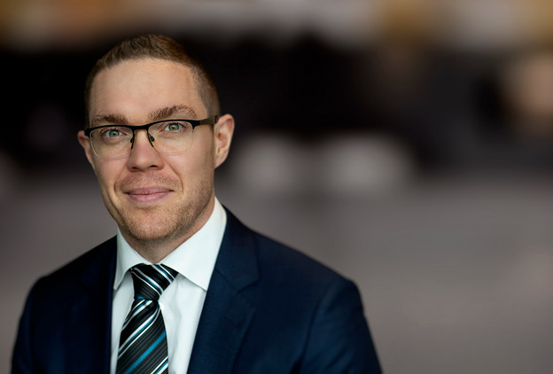 Advokat hos Lundgrens Rasmus Søndergaard Nielsen Jyske Bank politianmeldt for groft bedrageri og bestikkelse. Bedrageri hvilket er blevet udført af Nicolai Hansen, Jeanett Kofoed-Hansen og med hjælp fra Casper Dam Olsen, Anette Kirkeby og Morten Ulrik Gade og Philip Baruch fra Lund Elmer Sandager advokater, der har hjulpet med eller stået bag økonomisk kriminalitet, Jyske Bank har efterfølgende bestukket Lundgrens advokater til ikke at fremlægge klientens svindel sag mod Jysk Bank. Hvis Jyske Bank ikke vil beskrives som bedrageriske og for at stå bag svindel mod bankens kunder så ring til mig +4522227713 Jyske Bank A/S kender mine beviser og tør derfor ikke beskylde mig for at krænke nogle af de mange kriminelle medarbejdere i Jyske Bank, det eneste Jyske Bank har turdet var den 1. Februar 2019. Hvor Lund Elmer Sandager advokater ved et bestyrelsesmedlem fra Jyske Bank, skrive til deres medvirken og korrupte Lundgrens advokater ved Dan Terkildsen, og dette gør Jyske Bank bag min ryg, hvor den advokat Philip Baruch der gentagende gange har løjet over for retten, har skrevet til Lundgrens advokater med beskyldning for at jeg har begået straffelovens overtrædelser. Jyske Bank er gentagende gange, i mails og på video blevet opfordret til at advokatbistand, måske Henrik Høpner der er ekspert i straffelovens bestemmelser vil hjælpe, jeg har også opfordret Jyske Bank til at kontakte politiet, hvis ikke Jyske Bank har lavet hverken bedrageri eller dokumentfalsk, og ej heller har brugt bestikkelse, vanhjemmel, udnyttelse, misbrug af fuldmagt, mandatsvig og den slags ting, min opfordring til Jyske Bank er at de fortæller mig det, eller at Anders Christian Dam anmoder politiet om at efterforske Jyske Bank for bedrageri. De korrupte Lundgrens advokater vil have 232.000 dkk for ikke at fremlægge klientens svindelsag mod Jyske Bank, og for at skjule og tilbageholder flere processkrifter for klienten, samt for at skjule at Jyske Bank A/S bestak Lundgrens advokater ved returkommission i en opgave om rådgivning som Niels Gram-Hanssen udførte, herefter stod 7 ansatte i Lundgrens advokater som inhabile i selskabets sag mod Jyske Bank, de medarbejdere som Lundgrens ved Dan Terkildsen sætter på sagen mod Jyske Bank er følgende. Mette Marie Nielsen der i dag ansat i Danske Bank A/S. Emil Hald Wendelbo Vinstrøm der er ansat i Rambøll A/S. Derudover har også advokat Sebastian Lysholm Nielsen, Jens Grunnet-Nilsson, Karoline Stampe Eriksen og Pernille Hellesøe været over sagen mod Jyske Bank, ingen har hjulpet klienten med noget. Hvis der er nogle som mener de har rettelser, så i blevet opfordret flere gange til at svare på beskyldningerne, men sandheden er jo nogle gange svær at komme uden om. Beskyldninger mod Jyske Bank der alle er skrevet af selskabets ejer til CEO Anders Christian Dam, og bankdirektørerne som Niels Erik Jakobsen, Per Skovhus eller Peter Schleidt, som kan spørger ejeren Carsten Storbjerg Skaarup om ikke at hænge Jyske Bank A/S koncernen ud som en kriminel organisation, det kræver kun dialog, selskabet der ikke kan bekæmpe korruptionen i Danmark, kan kun gøre opmærksom på problemet, som selv ansatte i Danmarks Nationalbank har sagt er en skandale. I så fald Jyske Bank eller måske Rödstenen advokater vil påstå at selskabets ejer lyver, er Jyske Bank og deres kriminelle medvirkende allerede gentagne gange blevet fremlagt muligheden for at kontakte politiet, og der bede om en efterforskning af de fremlagte oplysninger, hverken Morten Ulrik Gade eller Martin Skovsted-Nielsen der er Juridisk Direktør i Jyske Bank, eller koncernchefen CEO Anders Christian Dam, eller koncernledelsen, Benny Laibach Pedersen, Birger Krøgh Nielsen, Bo Ancher Christensen, Carsten Tirsbæk Madsen, Erik Gadeberg, Erik Qvirin Hansen, Hanne Birgitte Møller, Jes Rosendal, Klaus Naur, Knud Nørbo, Lars Stensgaard Mørch, Lars Waalen Sandberg, Martin Skovsted-Nielsen, Peer Roer Pedersen, Rune Møller, Søren Skyum Elbert, Jens Rahbek, Me Sophie Christensen, Christian Wordenskjold B. Andreasen, Dorthe Kirkeby, Torbjörn Egerdal, tør stille spørgsmålstegn til beviserne. Vedtægter som Højesteretsdommer Kurt Rasmussen fra domstolsstyrelsen sammen med advokater som Birgitte Frølund fra Horten advokater. / Jens Steen Jensen fra Kromann Reumert advokater. selskabet har ved ejeren 16-02-2023. skrevet til ledelsen i Kromann Reumert og forespørger Kromann Reumert, om advokatfirmaet ved ledelsen er enig med Jens Steen Jensens holdninger, advokaterne har ikke svaret, hvilket viser at Kromann Reumert advokater som selskab er enige, med også Jurist Rikke Skadhauge Seerup Krogsgaard tidl. Forbrugerklagenævnet, nu Lægemiddelstyrelsen. og Henrik Hyltoft fra Dansk erhverv der har afgjort en lovreglen, som blot skal stadfæstes i Folketinget, således de er glædende for alle samfundets borger, der måtte have brug for en advokat. Som en direkte følge af de illoyale Lundgrens handlinger der har hjulpet Jyske bank med at lave bedrageri. :-) Ønsker du nogle udskrifter af klage 5. juni 2020. dokumenter eller af advokatnævnets afgørelse 30 juni 2021. så kan i skrive til banknyt@gmail.com mærk. Ønsker at se følgende dokumentation Advokatnævnet har lavet denne beslutning for at dække over korruption i Danmark, og for at dække over Jyske Banks forbrydelser, hvilket er sket som led i nepotisme, kammerateri og sker gennem staten og myndigheder samt partnere for at beskytte statens egne økonomiske interesser i Jyske Bank, og som igen sker på bekostning af retssikkerheden, og fratagelse af danskernes egen ret til at bestemme over deres egen sag eller sager. Jyske Bank skjuler bankens bedrageri, hvilket er udført i forening og derfor er kaldet for organiseret kriminalitet. Find the corrupt Lundgren lawyers here. Lundgrens Advokatpartnerselskab Tuborg Boulevard 12 DK-2900 Hellerup info@lundgrens.dk +45 3525 2535 Lundgrens advokater er korrupte, efter Jyske Bank har bestukket Lundgrens advokater til ikke at fremlægge klients svig påstande mod Jyske Bank, du finder de Lundgrens advokater i Regus Management ejendomme. Mød det korrupte Lundgrens på Tuborg Boulevard 12. 2900 Hellerup. Remember now. A false or corrupt lawyer is a threat to the Danish legal community. :-) Her er de advokat etiske regler som Lundgrens advokater arbejder efter, tør du bruge Lundgrens advokater, tør du stole på Lundgrens advokater, som mener. Det er ikke en overtrædelse af god advokatskik: At det alene er advokaterne, der bestemmer hvad en klient må få fremlagt af påstande og anbringer. Det er ikke en overtrædelse af god advokatskik: At det alene er advokaterne, som bestemmer hvilket beviser en klient må få fremlagt til klientens påstande og anbringer. Det er ikke en overtrædelse af god advokatskik: At advokaten ændrer i klientens påstand, hvis en klient påstår noget er u-sandt, falsk, eller ugyldig, så må advokaten gerne ændre klientens påstand til det modsatte. Det er ikke en overtrædelse af god advokatskik: At advokater ikke svare på klientens henvendelser. Det er ikke en overtrædelse af god advokatskik: At advokater ikke dele sagsøgers processkrifter med klienten. Det er ikke en overtrædelse af god advokatskik: At advokater ikke dele sagsøgtes processkrifter med klienten. Det er ikke en overtrædelse af god advokatskik: At advokater ikke deler alle retsbøger med klienten. Det er ikke en overtrædelse af god advokatskik: At advokater ikke udleverer klienten kopi af alle retsbøger, selv om klienten anmoder advokaten om det. Det er ikke en overtrædelse af god advokatskik: At advokater ikke udleverer klienten kopi af alle retsbøger, selv om klienten anmoder både advokaten, men også domstolen om det. “Hvilket skete ved at anmode domstolen om aktindsigt i sin sag mod Jyske Bank A/S da Lundgrens advokater ikke ville udlevere klienten kopi af alle retsbøger og processkrifter.” Det er ikke en overtrædelse af god advokatskik: At selv om advokater har bekræftet mundtligt, ”eller med optagelse” overfor deres klienter, at disse advokater ikke fremlægger noget for retten, uden klienten er helt enig med advokaten, selv om advokater mod instruks, efterfølgende fremlægge påstande, der ikke er sammenligneligt med klientens påstande. Det er ikke en overtrædelse af god advokatskik: At advokater ændrer i klientens anbringender, selv om klienten har skrevet til advokaten, du må intet fremlægge for domstolen, uden at jeg ”klienten” har godkendt det. Det er ikke en overtrædelse af god advokatskik: At advokater ændrer klientens anbringender, også uden at oplyse klienten noget om det, altså advokater behøver ikke at dele noget af det som advokaten fremlægger med klienten. Det er ikke en overtrædelse af god advokatskik: At advokater indkalder andre vidner end dem klienten har sagt, også uden at oplyse klienten noget om det. Det er ikke en overtrædelse af god advokatskik: At advokater fjerne klientens vidner, også uden at oplyse klienten noget om det. Det er ikke en overtrædelse af god advokatskik: At advokater laver litrerings rod, ved fremlæggelse af bilag, og så efterfølgende beskylder klienten for det. Det er ikke en overtrædelse af god advokatskik: At advokater vildleder klienten. Det er ikke en overtrædelse af god advokatskik: At advokater skriver ydelser på en klient, så som taxaregninger på en klient, selv om det ikke vedrører klienten. Det er ikke en overtrædelse af god advokatskik: At advokater ikke svare klienten på spørgsmål der omhandler spørgsmål, hvorvidt andre advokater fra samme advokatkontoret, måtte have arbejder for den samme virksomhed, som klientens advokaten er ansat til at fremlægge en svig og falsk sag imod. Det er ikke en overtrædelse af god advokatskik: At advokater ikke svare deres klienter på spørgsmål, og som advokaten bagefter tager honorar / betaling for ikke at svare på det deres klienter spørger om. Det er ikke en overtrædelse af god advokatskik: At advokater skjuler overfor deres klienter, når retten har skrevet til advokaten at retten vil se bort fra klientens egne fremlagte skriftlige vidneforklaringer, med klientens påstande og bilag som understøtter klientens forklaring, hvilket klienten selv sendte til retten, efter advokaten desværre glemte at fremlægge klientens påstande for retten. Det er ikke en overtrædelse af god advokatskik: At en advokat opfordrer en klient til at fortsætte med at udføre handlinger, som modpartens advokat i en sag, har skrevet til klientens advokat er strafbar handling. Det er ikke en overtrædelse af god advokatskik: At en advokat tilbageholder breve for klienten, hvori klienten beskyldes for at begå strafbar handling, eftersom advokater ikke behøver oplyse klienten om at klienten, beskyldes for at for at overtræde straffeloven. Det er ikke en overtrædelse af god advokatskik: At bryde tavshedspligten ved i retsforhold, ikke at skjule mailadresser som er sendt BBC. og som klienten naturligt ønsker skjult. Hilsen Jyske Bank bilen som den konservative Dan Terkildsen elsker Jyske Bank bilen.