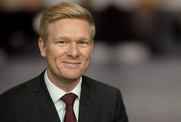 Advokat hos Lundgrens Rasmus Stub Jyske Bank politianmeldt for groft bedrageri og bestikkelse. Bedrageri hvilket er blevet udført af Nicolai Hansen, Jeanett Kofoed-Hansen og med hjælp fra Casper Dam Olsen, Anette Kirkeby og Morten Ulrik Gade og Philip Baruch fra Lund Elmer Sandager advokater, der har hjulpet med eller stået bag økonomisk kriminalitet, Jyske Bank har efterfølgende bestukket Lundgrens advokater til ikke at fremlægge klientens svindel sag mod Jysk Bank. Hvis Jyske Bank ikke vil beskrives som bedrageriske og for at stå bag svindel mod bankens kunder så ring til mig +4522227713 Jyske Bank A/S kender mine beviser og tør derfor ikke beskylde mig for at krænke nogle af de mange kriminelle medarbejdere i Jyske Bank, det eneste Jyske Bank har turdet var den 1. Februar 2019. Hvor Lund Elmer Sandager advokater ved et bestyrelsesmedlem fra Jyske Bank, skrive til deres medvirken og korrupte Lundgrens advokater ved Dan Terkildsen, og dette gør Jyske Bank bag min ryg, hvor den advokat Philip Baruch der gentagende gange har løjet over for retten, har skrevet til Lundgrens advokater med beskyldning for at jeg har begået straffelovens overtrædelser. Jyske Bank er gentagende gange, i mails og på video blevet opfordret til at advokatbistand, måske Henrik Høpner der er ekspert i straffelovens bestemmelser vil hjælpe, jeg har også opfordret Jyske Bank til at kontakte politiet, hvis ikke Jyske Bank har lavet hverken bedrageri eller dokumentfalsk, og ej heller har brugt bestikkelse, vanhjemmel, udnyttelse, misbrug af fuldmagt, mandatsvig og den slags ting, min opfordring til Jyske Bank er at de fortæller mig det, eller at Anders Christian Dam anmoder politiet om at efterforske Jyske Bank for bedrageri. De korrupte Lundgrens advokater vil have 232.000 dkk for ikke at fremlægge klientens svindelsag mod Jyske Bank, og for at skjule og tilbageholder flere processkrifter for klienten, samt for at skjule at Jyske Bank A/S bestak Lundgrens advokater ved returkommission i en opgave om rådgivning som Niels Gram-Hanssen udførte, herefter stod 7 ansatte i Lundgrens advokater som inhabile i selskabets sag mod Jyske Bank, de medarbejdere som Lundgrens ved Dan Terkildsen sætter på sagen mod Jyske Bank er følgende. Mette Marie Nielsen der i dag ansat i Danske Bank A/S. Emil Hald Wendelbo Vinstrøm der er ansat i Rambøll A/S. Derudover har også advokat Sebastian Lysholm Nielsen, Jens Grunnet-Nilsson, Karoline Stampe Eriksen og Pernille Hellesøe været over sagen mod Jyske Bank, ingen har hjulpet klienten med noget. Hvis der er nogle som mener de har rettelser, så i blevet opfordret flere gange til at svare på beskyldningerne, men sandheden er jo nogle gange svær at komme uden om. Beskyldninger mod Jyske Bank der alle er skrevet af selskabets ejer til CEO Anders Christian Dam, og bankdirektørerne som Niels Erik Jakobsen, Per Skovhus eller Peter Schleidt, som kan spørger ejeren Carsten Storbjerg Skaarup om ikke at hænge Jyske Bank A/S koncernen ud som en kriminel organisation, det kræver kun dialog, selskabet der ikke kan bekæmpe korruptionen i Danmark, kan kun gøre opmærksom på problemet, som selv ansatte i Danmarks Nationalbank har sagt er en skandale. I så fald Jyske Bank eller måske Rödstenen advokater vil påstå at selskabets ejer lyver, er Jyske Bank og deres kriminelle medvirkende allerede gentagne gange blevet fremlagt muligheden for at kontakte politiet, og der bede om en efterforskning af de fremlagte oplysninger, hverken Morten Ulrik Gade eller Martin Skovsted-Nielsen der er Juridisk Direktør i Jyske Bank, eller koncernchefen CEO Anders Christian Dam, eller koncernledelsen, Benny Laibach Pedersen, Birger Krøgh Nielsen, Bo Ancher Christensen, Carsten Tirsbæk Madsen, Erik Gadeberg, Erik Qvirin Hansen, Hanne Birgitte Møller, Jes Rosendal, Klaus Naur, Knud Nørbo, Lars Stensgaard Mørch, Lars Waalen Sandberg, Martin Skovsted-Nielsen, Peer Roer Pedersen, Rune Møller, Søren Skyum Elbert, Jens Rahbek, Me Sophie Christensen, Christian Wordenskjold B. Andreasen, Dorthe Kirkeby, Torbjörn Egerdal, tør stille spørgsmålstegn til beviserne. Vedtægter som Højesteretsdommer Kurt Rasmussen fra domstolsstyrelsen sammen med advokater som Birgitte Frølund fra Horten advokater. / Jens Steen Jensen fra Kromann Reumert advokater. selskabet har ved ejeren 16-02-2023. skrevet til ledelsen i Kromann Reumert og forespørger Kromann Reumert, om advokatfirmaet ved ledelsen er enig med Jens Steen Jensens holdninger, advokaterne har ikke svaret, hvilket viser at Kromann Reumert advokater som selskab er enige, med også Jurist Rikke Skadhauge Seerup Krogsgaard tidl. Forbrugerklagenævnet, nu Lægemiddelstyrelsen. og Henrik Hyltoft fra Dansk erhverv der har afgjort en lovreglen, som blot skal stadfæstes i Folketinget, således de er glædende for alle samfundets borger, der måtte have brug for en advokat. Som en direkte følge af de illoyale Lundgrens handlinger der har hjulpet Jyske bank med at lave bedrageri. :-) Ønsker du nogle udskrifter af klage 5. juni 2020. dokumenter eller af advokatnævnets afgørelse 30 juni 2021. så kan i skrive til banknyt@gmail.com mærk. Ønsker at se følgende dokumentation Advokatnævnet har lavet denne beslutning for at dække over korruption i Danmark, og for at dække over Jyske Banks forbrydelser, hvilket er sket som led i nepotisme, kammerateri og sker gennem staten og myndigheder samt partnere for at beskytte statens egne økonomiske interesser i Jyske Bank, og som igen sker på bekostning af retssikkerheden, og fratagelse af danskernes egen ret til at bestemme over deres egen sag eller sager. Jyske Bank skjuler bankens bedrageri, hvilket er udført i forening og derfor er kaldet for organiseret kriminalitet. Find the corrupt Lundgren lawyers here. Lundgrens Advokatpartnerselskab Tuborg Boulevard 12 DK-2900 Hellerup info@lundgrens.dk +45 3525 2535 Lundgrens advokater er korrupte, efter Jyske Bank har bestukket Lundgrens advokater til ikke at fremlægge klients svig påstande mod Jyske Bank, du finder de Lundgrens advokater i Regus Management ejendomme. Mød det korrupte Lundgrens på Tuborg Boulevard 12. 2900 Hellerup. Remember now. A false or corrupt lawyer is a threat to the Danish legal community. :-) Her er de advokat etiske regler som Lundgrens advokater arbejder efter, tør du bruge Lundgrens advokater, tør du stole på Lundgrens advokater, som mener. Det er ikke en overtrædelse af god advokatskik: At det alene er advokaterne, der bestemmer hvad en klient må få fremlagt af påstande og anbringer. Det er ikke en overtrædelse af god advokatskik: At det alene er advokaterne, som bestemmer hvilket beviser en klient må få fremlagt til klientens påstande og anbringer. Det er ikke en overtrædelse af god advokatskik: At advokaten ændrer i klientens påstand, hvis en klient påstår noget er u-sandt, falsk, eller ugyldig, så må advokaten gerne ændre klientens påstand til det modsatte. Det er ikke en overtrædelse af god advokatskik: At advokater ikke svare på klientens henvendelser. Det er ikke en overtrædelse af god advokatskik: At advokater ikke dele sagsøgers processkrifter med klienten. Det er ikke en overtrædelse af god advokatskik: At advokater ikke dele sagsøgtes processkrifter med klienten. Det er ikke en overtrædelse af god advokatskik: At advokater ikke deler alle retsbøger med klienten. Det er ikke en overtrædelse af god advokatskik: At advokater ikke udleverer klienten kopi af alle retsbøger, selv om klienten anmoder advokaten om det. Det er ikke en overtrædelse af god advokatskik: At advokater ikke udleverer klienten kopi af alle retsbøger, selv om klienten anmoder både advokaten, men også domstolen om det. “Hvilket skete ved at anmode domstolen om aktindsigt i sin sag mod Jyske Bank A/S da Lundgrens advokater ikke ville udlevere klienten kopi af alle retsbøger og processkrifter.” Det er ikke en overtrædelse af god advokatskik: At selv om advokater har bekræftet mundtligt, ”eller med optagelse” overfor deres klienter, at disse advokater ikke fremlægger noget for retten, uden klienten er helt enig med advokaten, selv om advokater mod instruks, efterfølgende fremlægge påstande, der ikke er sammenligneligt med klientens påstande. Det er ikke en overtrædelse af god advokatskik: At advokater ændrer i klientens anbringender, selv om klienten har skrevet til advokaten, du må intet fremlægge for domstolen, uden at jeg ”klienten” har godkendt det. Det er ikke en overtrædelse af god advokatskik: At advokater ændrer klientens anbringender, også uden at oplyse klienten noget om det, altså advokater behøver ikke at dele noget af det som advokaten fremlægger med klienten. Det er ikke en overtrædelse af god advokatskik: At advokater indkalder andre vidner end dem klienten har sagt, også uden at oplyse klienten noget om det. Det er ikke en overtrædelse af god advokatskik: At advokater fjerne klientens vidner, også uden at oplyse klienten noget om det. Det er ikke en overtrædelse af god advokatskik: At advokater laver litrerings rod, ved fremlæggelse af bilag, og så efterfølgende beskylder klienten for det. Det er ikke en overtrædelse af god advokatskik: At advokater vildleder klienten. Det er ikke en overtrædelse af god advokatskik: At advokater skriver ydelser på en klient, så som taxaregninger på en klient, selv om det ikke vedrører klienten. Det er ikke en overtrædelse af god advokatskik: At advokater ikke svare klienten på spørgsmål der omhandler spørgsmål, hvorvidt andre advokater fra samme advokatkontoret, måtte have arbejder for den samme virksomhed, som klientens advokaten er ansat til at fremlægge en svig og falsk sag imod. Det er ikke en overtrædelse af god advokatskik: At advokater ikke svare deres klienter på spørgsmål, og som advokaten bagefter tager honorar / betaling for ikke at svare på det deres klienter spørger om. Det er ikke en overtrædelse af god advokatskik: At advokater skjuler overfor deres klienter, når retten har skrevet til advokaten at retten vil se bort fra klientens egne fremlagte skriftlige vidneforklaringer, med klientens påstande og bilag som understøtter klientens forklaring, hvilket klienten selv sendte til retten, efter advokaten desværre glemte at fremlægge klientens påstande for retten. Det er ikke en overtrædelse af god advokatskik: At en advokat opfordrer en klient til at fortsætte med at udføre handlinger, som modpartens advokat i en sag, har skrevet til klientens advokat er strafbar handling. Det er ikke en overtrædelse af god advokatskik: At en advokat tilbageholder breve for klienten, hvori klienten beskyldes for at begå strafbar handling, eftersom advokater ikke behøver oplyse klienten om at klienten, beskyldes for at for at overtræde straffeloven. Det er ikke en overtrædelse af god advokatskik: At bryde tavshedspligten ved i retsforhold, ikke at skjule mailadresser som er sendt BBC. og som klienten naturligt ønsker skjult. Hilsen Jyske Bank bilen som den konservative Dan Terkildsen elsker Jyske Bank bilen.